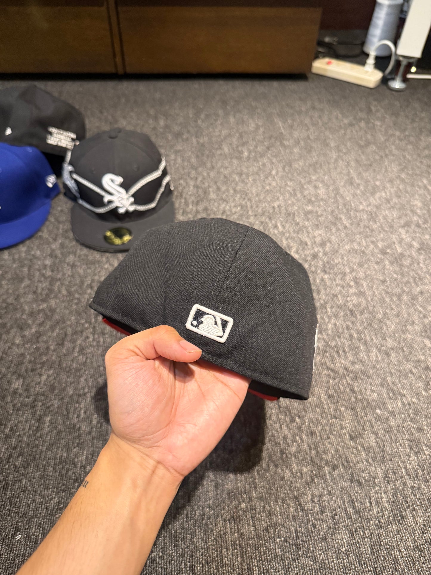 LA JESUS FITTED HAT