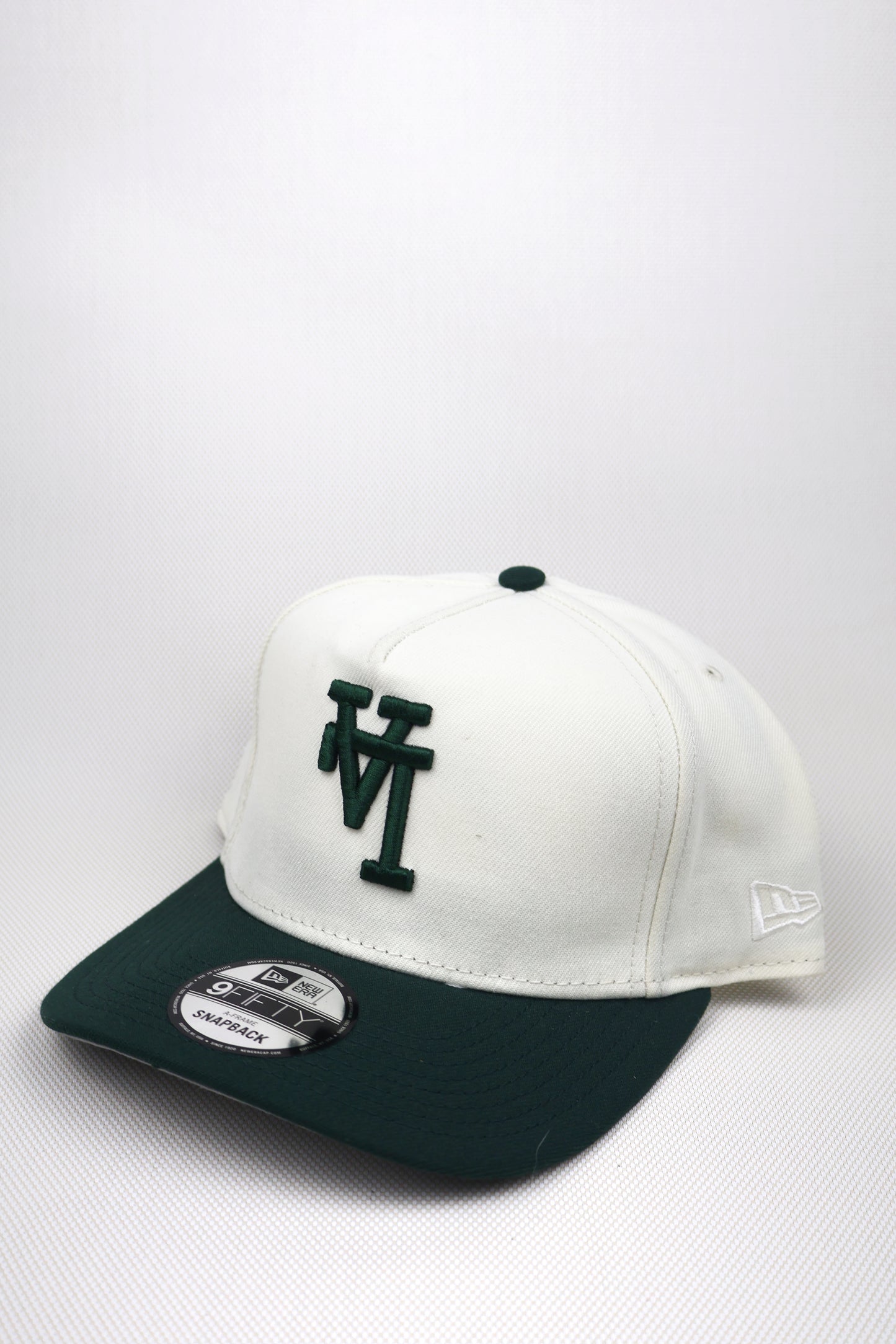 LA TWO TONE REVERSE LOGO GREEN