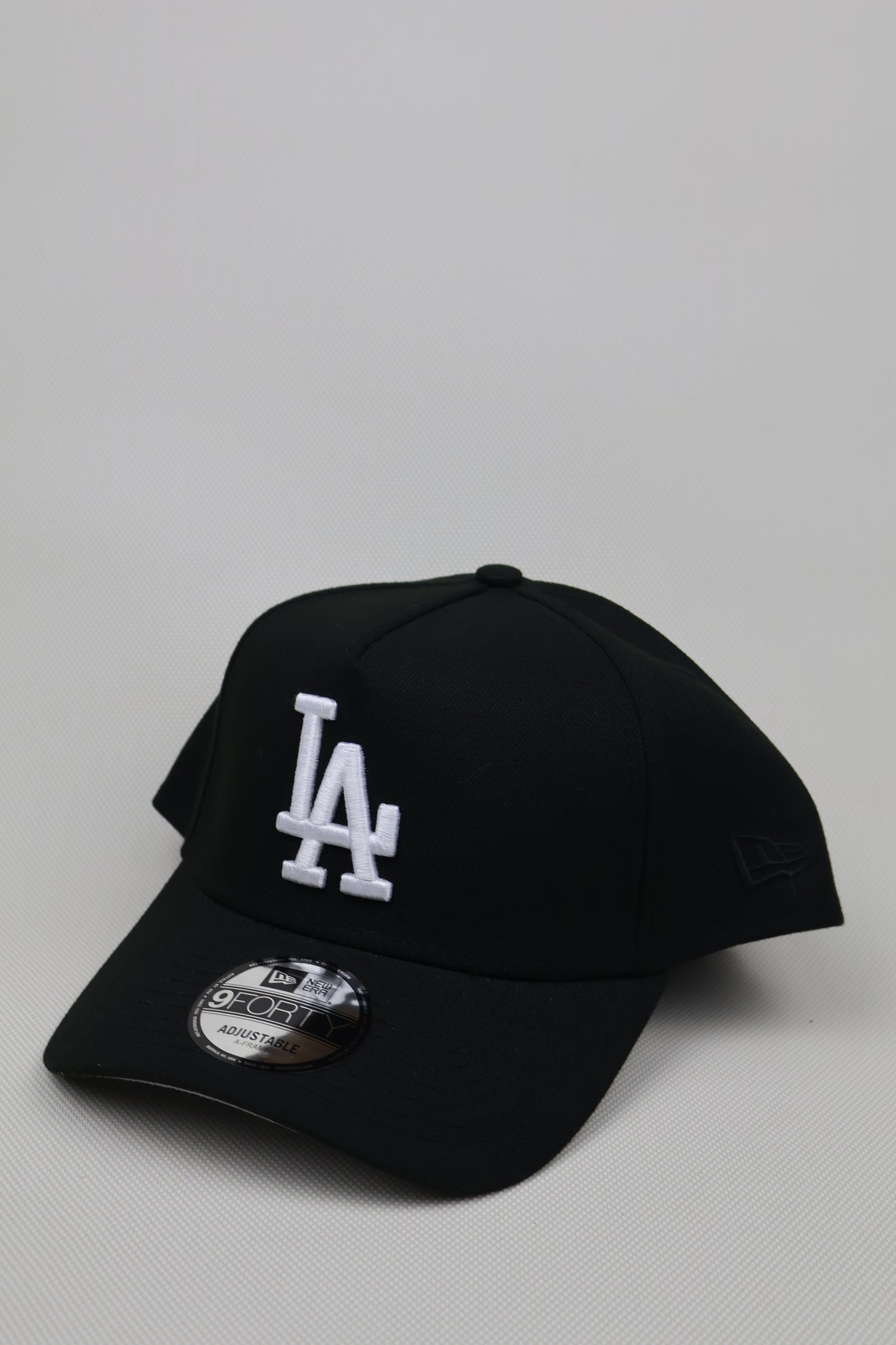 LA BLACK 9FORTY A-FRAME
