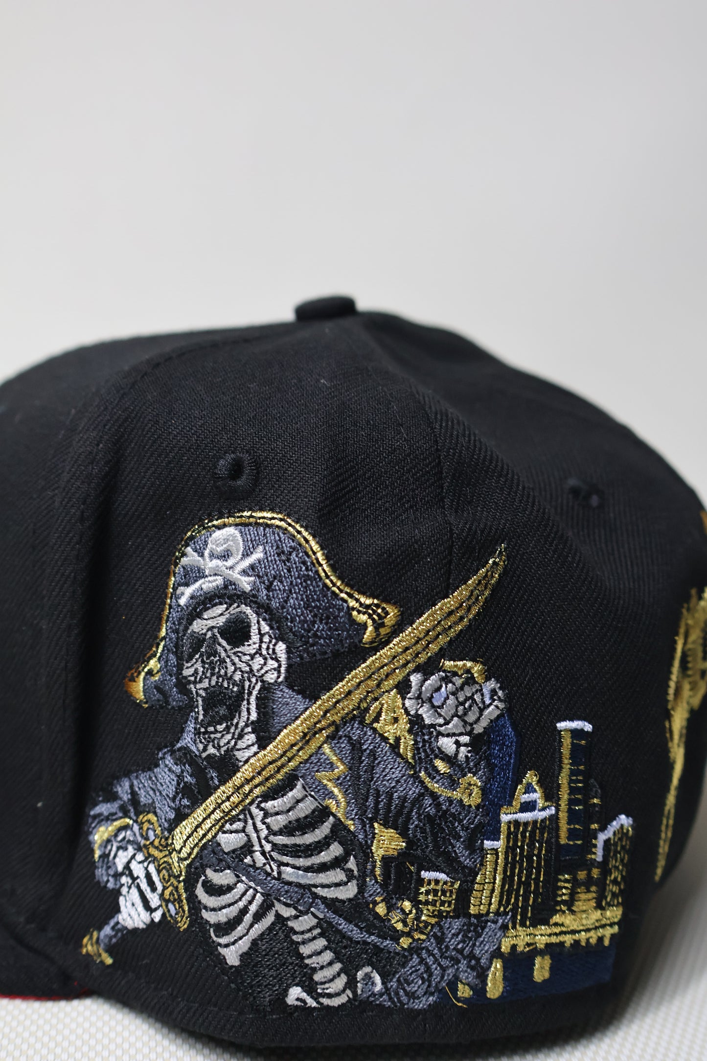 P "NZMU" PIRATES FITTED HAT