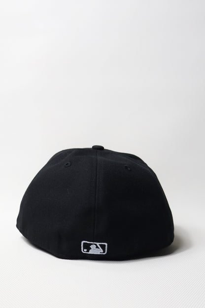 LA REVERSE LOGO BLACK