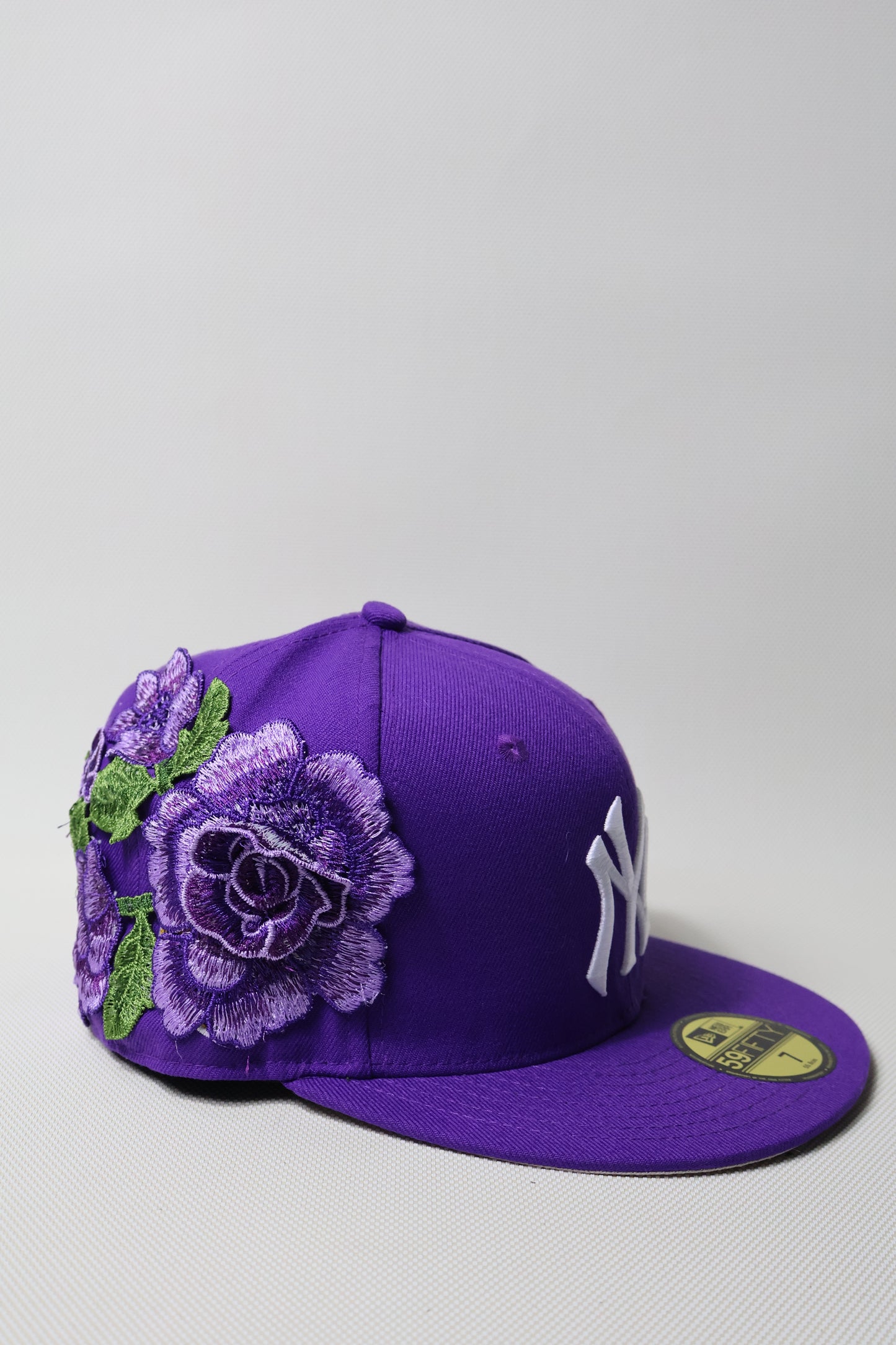NY FLORAL PURPLE FITTED HAT