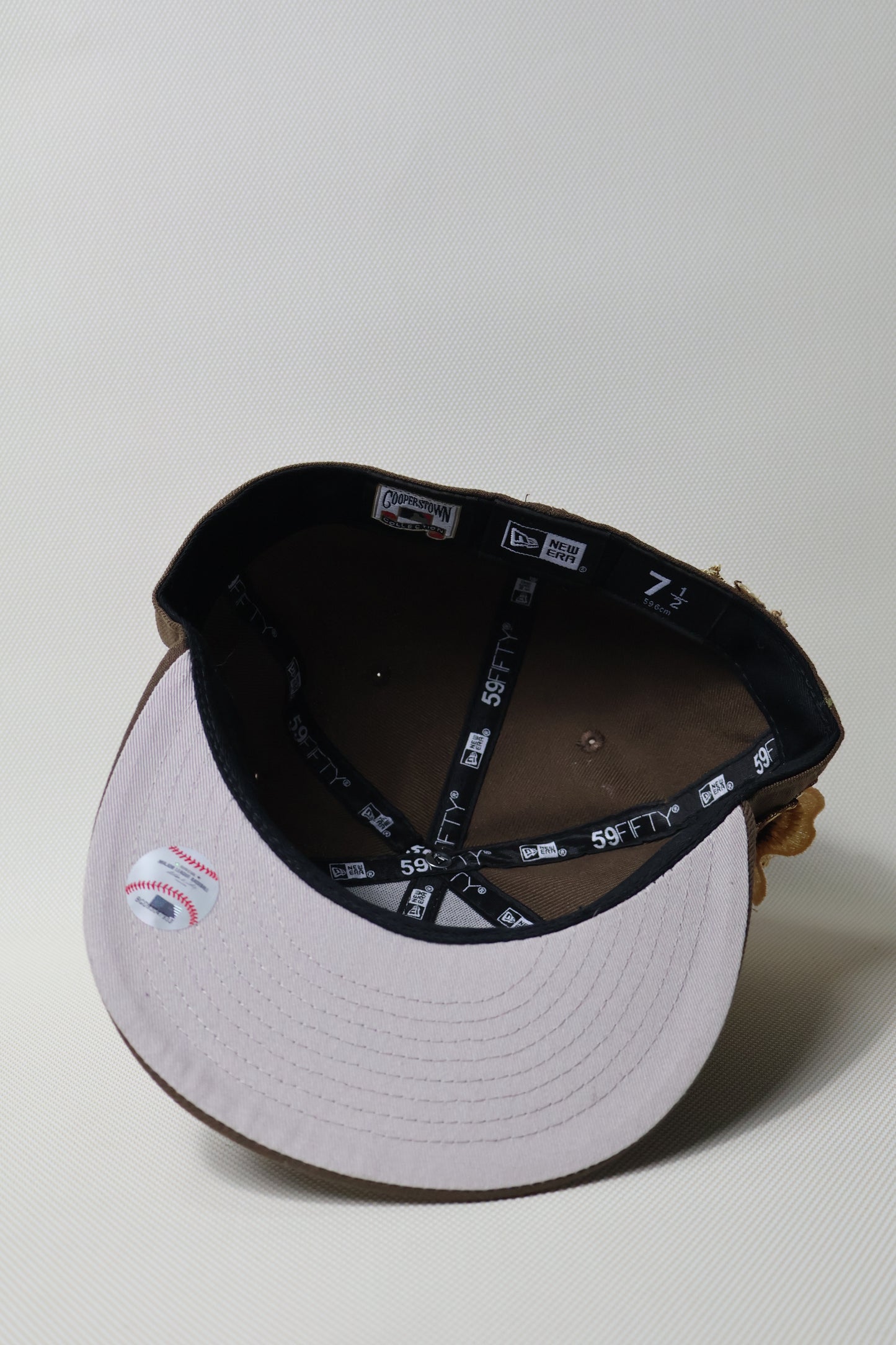 LA FLORAL BROWN FITTED HAT