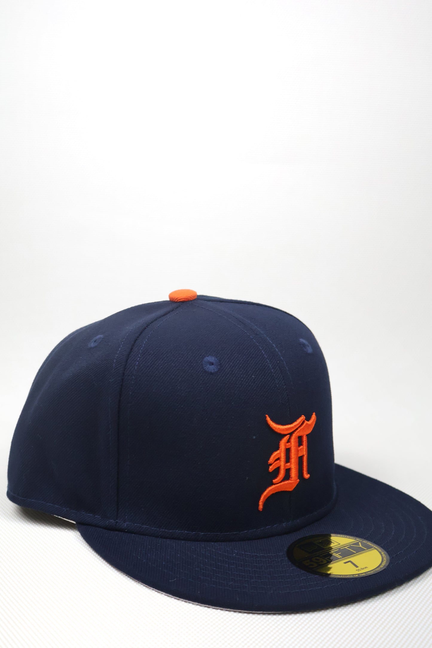 FOG ORANGE LOGO FITTED HAT