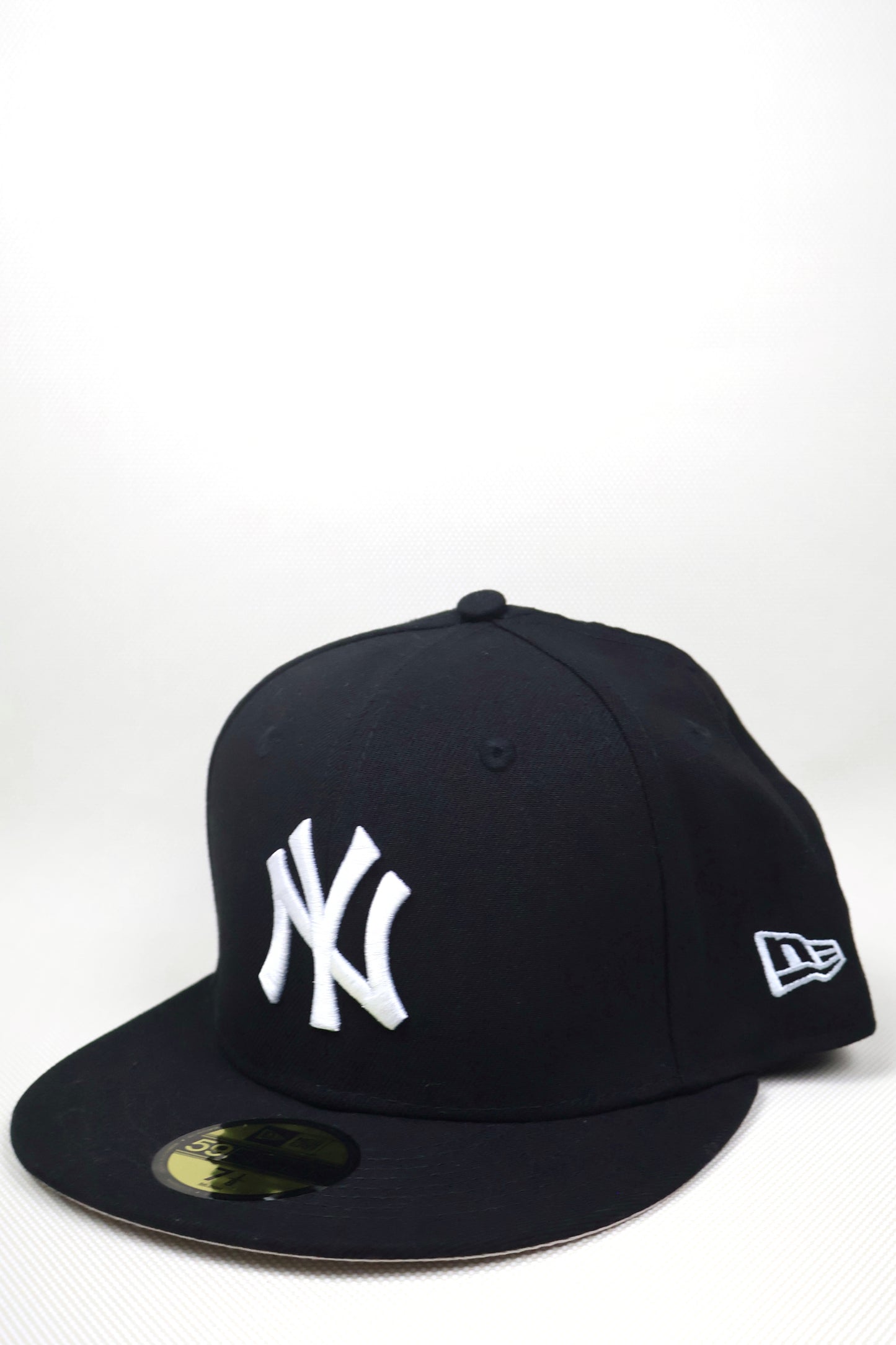 NY "IDWB" FITTED HAT