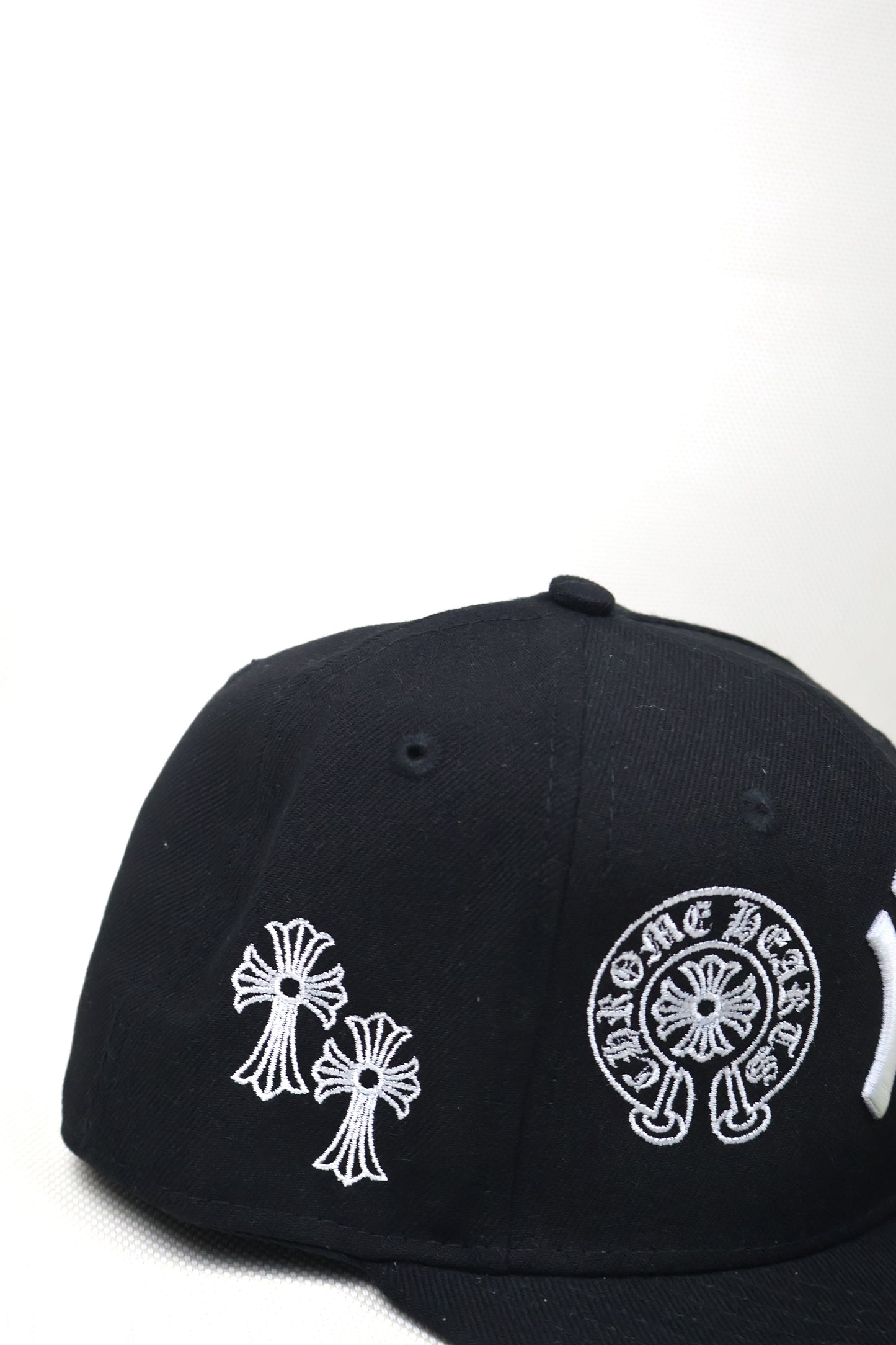 NY CHROME HEARTS FITTED