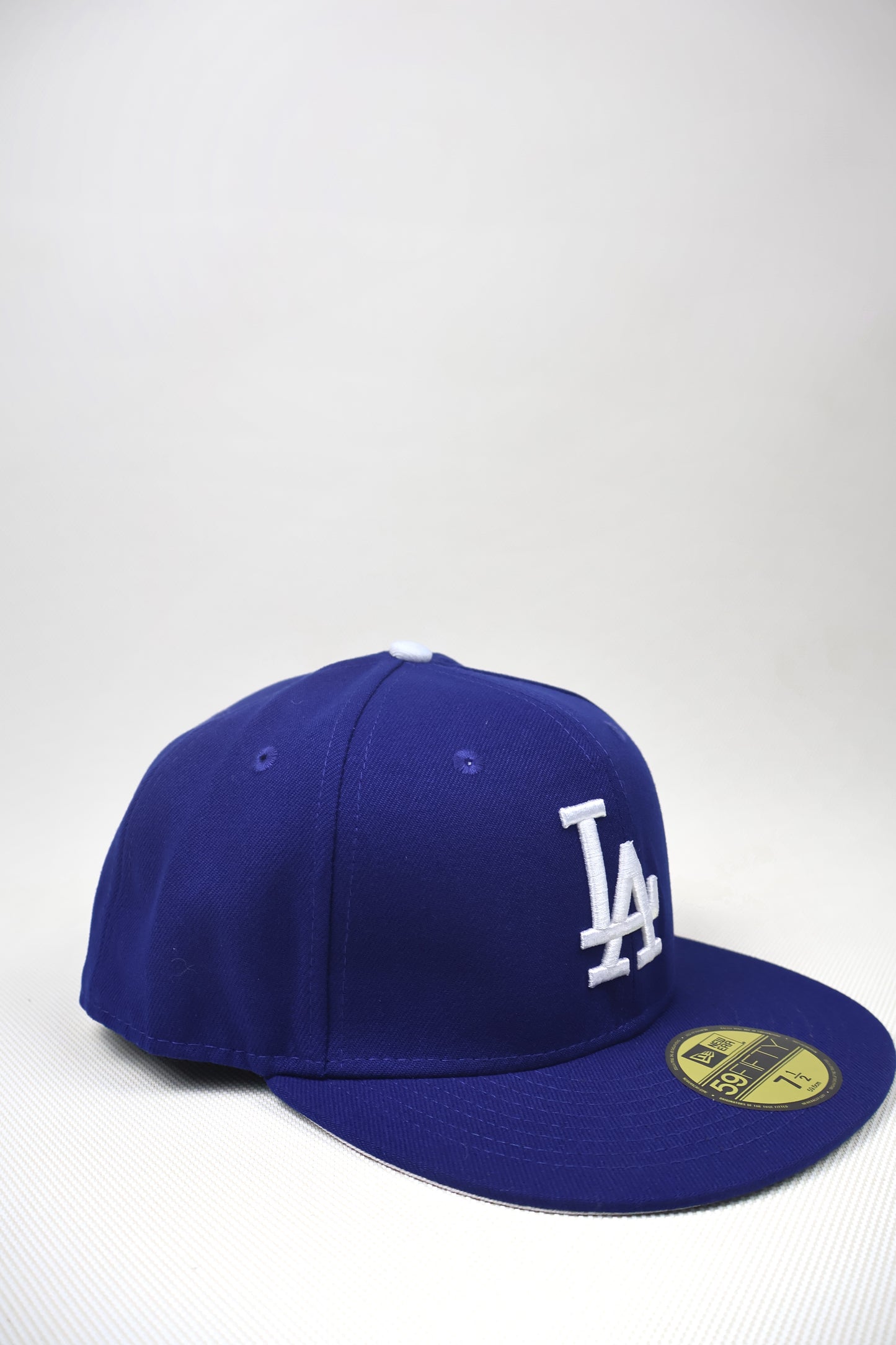 LA BLUE PLAIN FITTED HAT