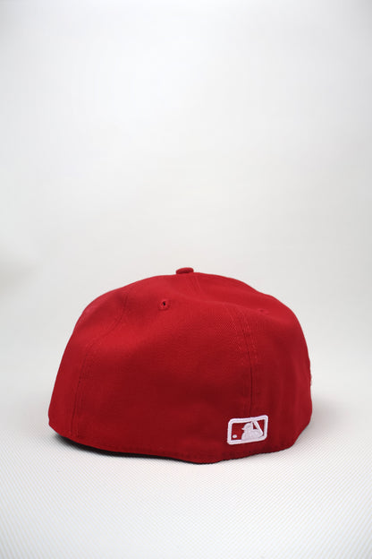 LA RED PLAIN FITTED HAT