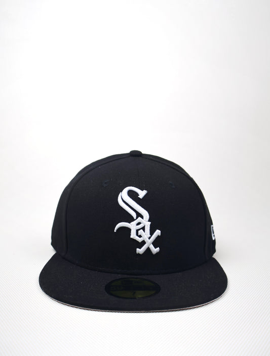 SOX PLAIN BLACK FITTED HAT