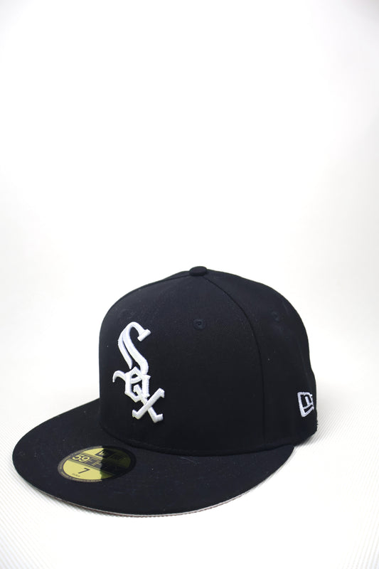 SOX PLAIN BLACK FITTED HAT