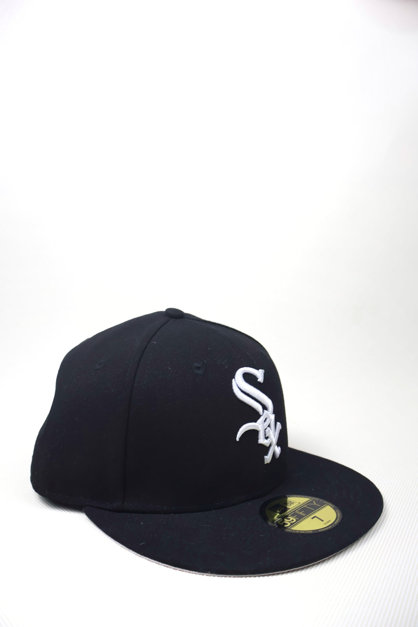 SOX PLAIN BLACK FITTED HAT