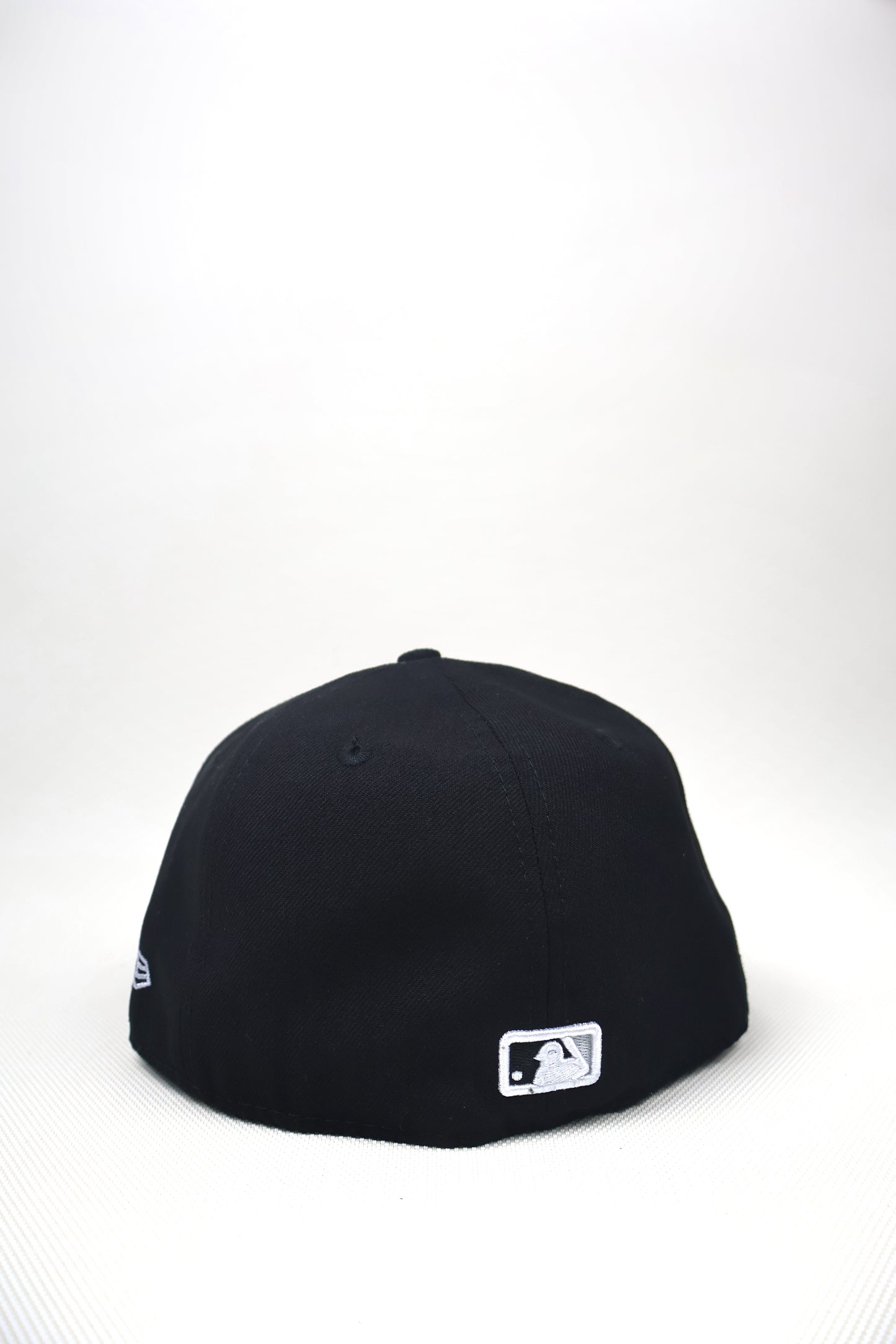 SOX PLAIN BLACK FITTED HAT