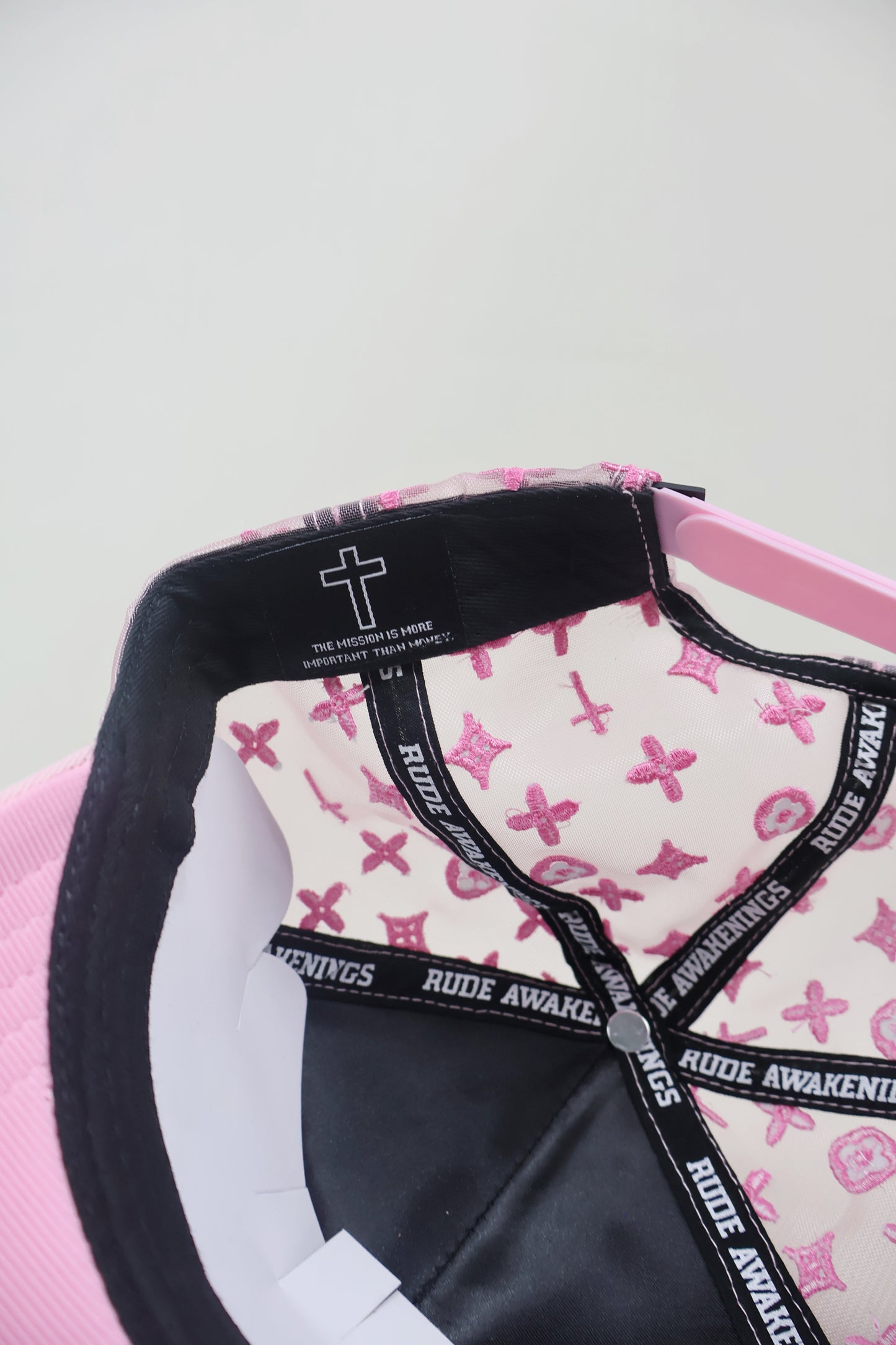 LA TRIPLE CROSS PINK TRUCKER HAT