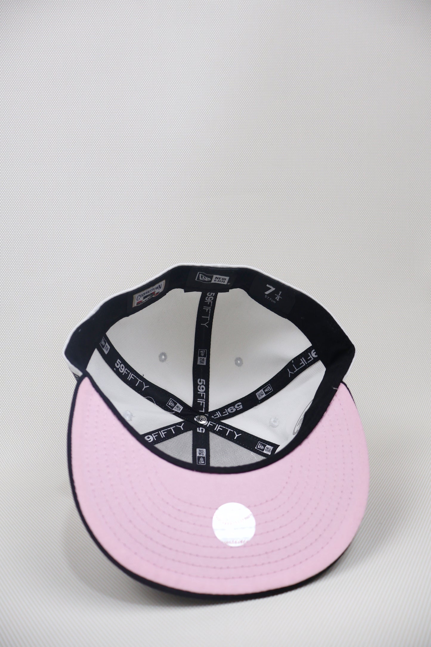 LA INVERTED KANYE FITTED HAT