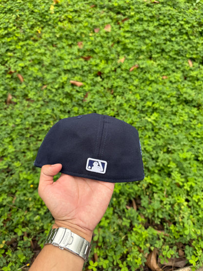 NY WAVE GRAPHIC NAVY FITTED HAT