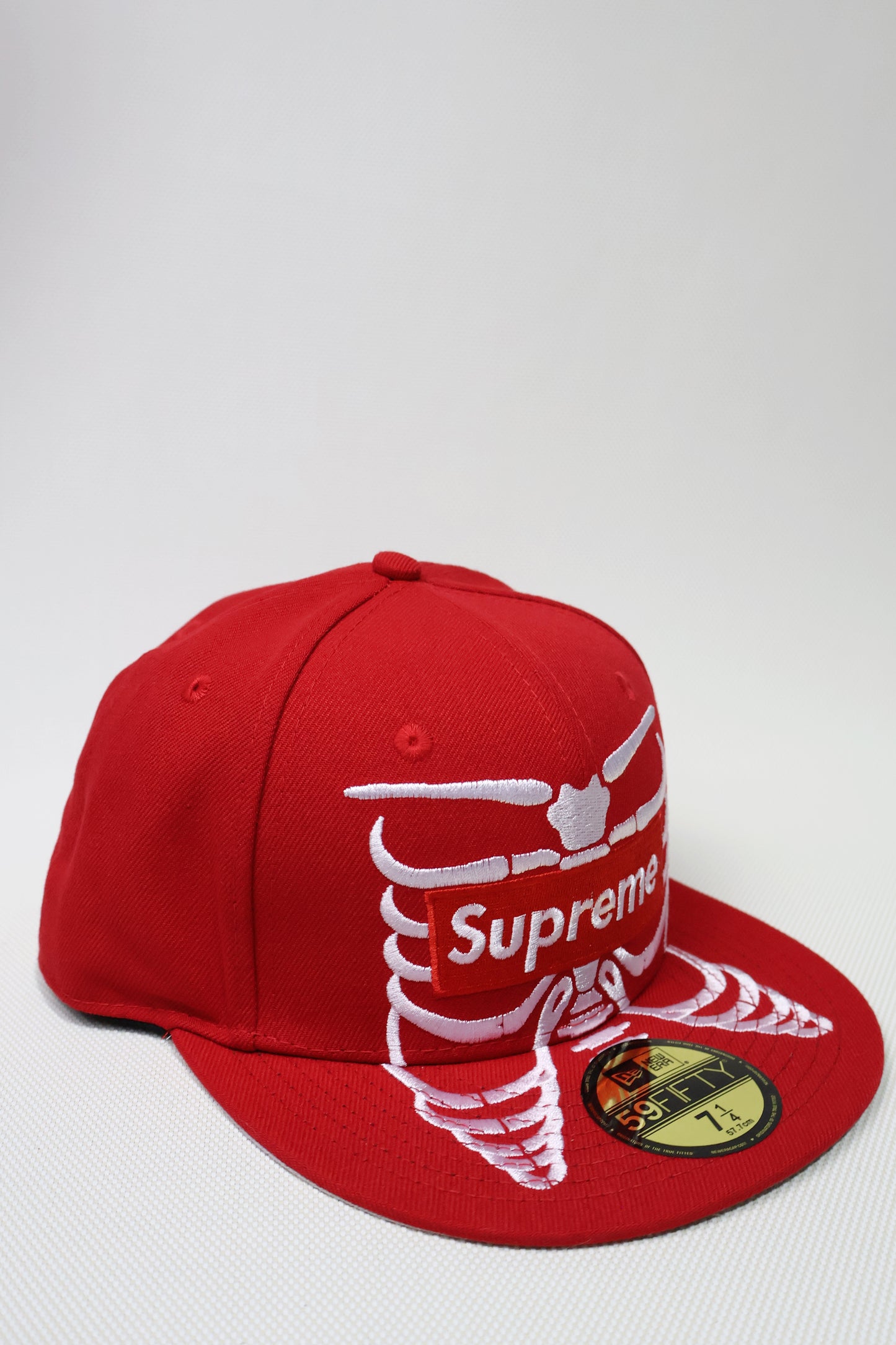 SUPREME BONES FITTED HAT