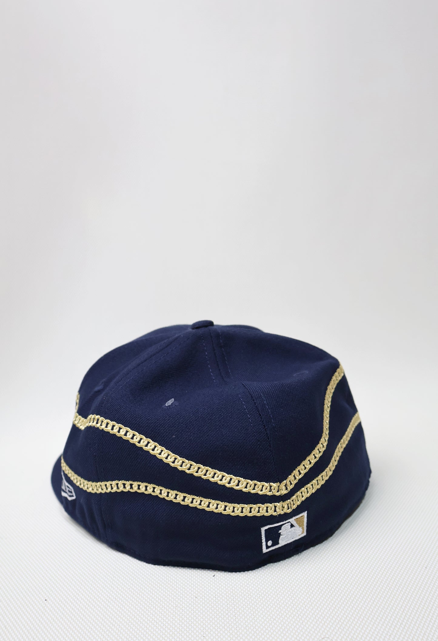 NY GOLD CHAIN FITTED HAT