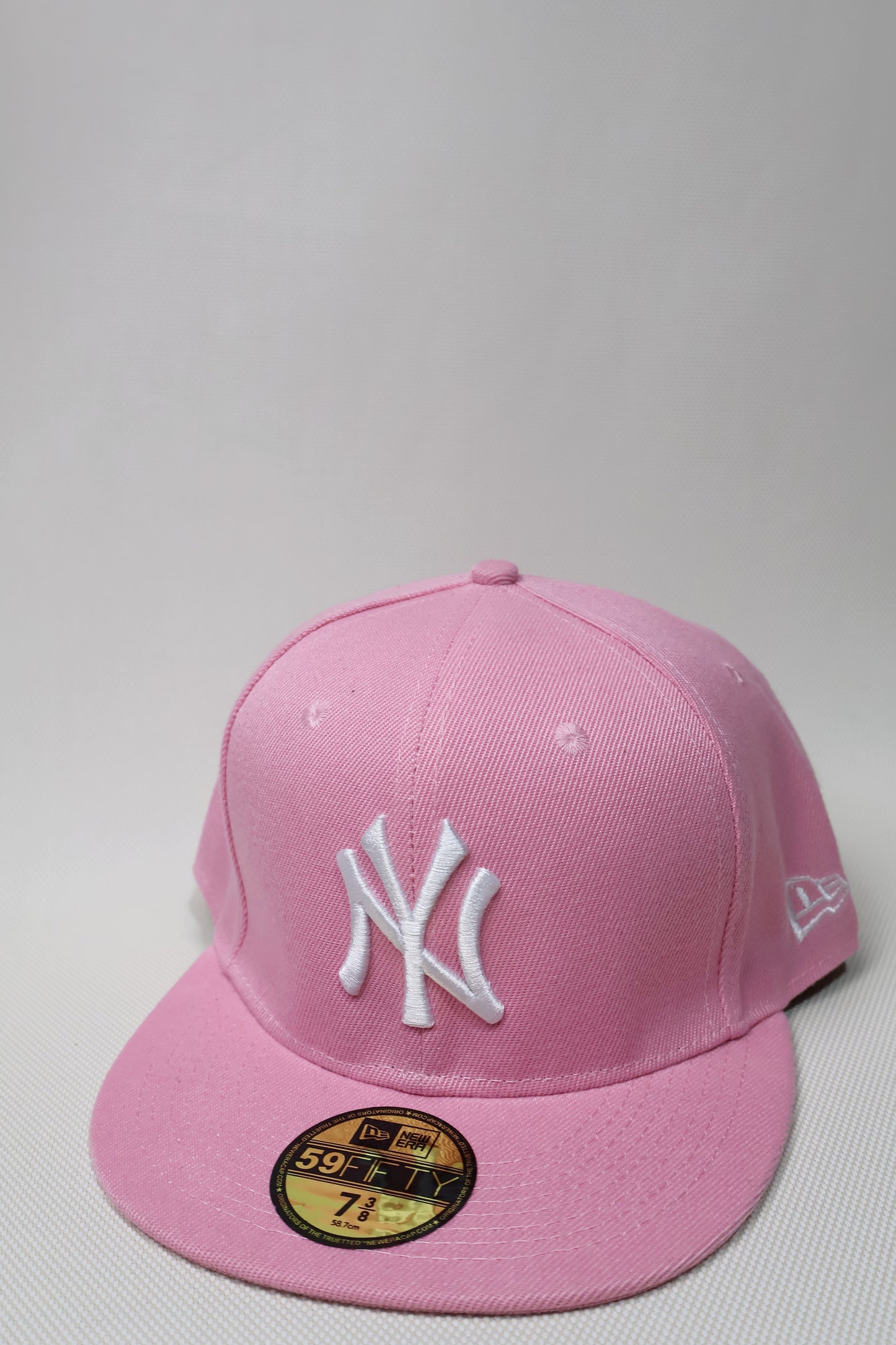 NY PINK FITTED HAT