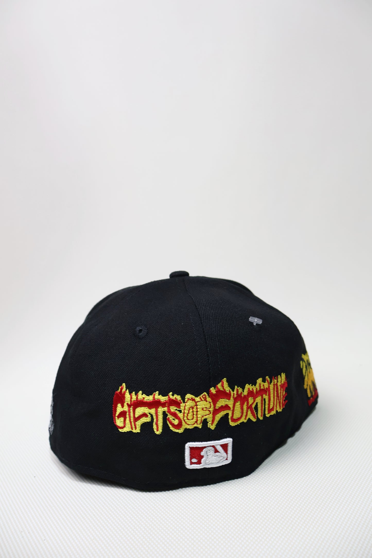 NY GIFTS OF FORTUNE FITTED HAT