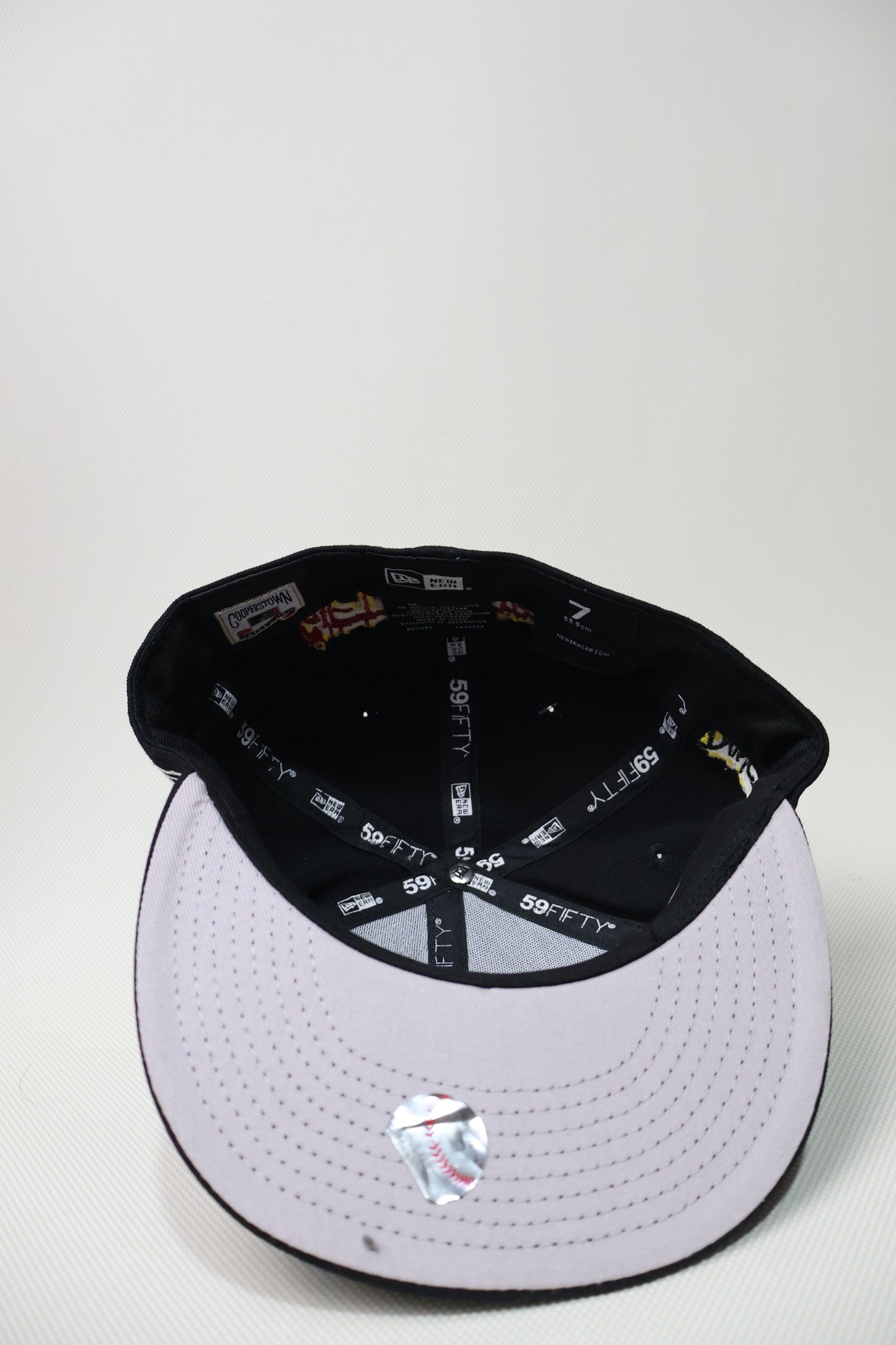 NY GIFTS OF FORTUNE FITTED HAT