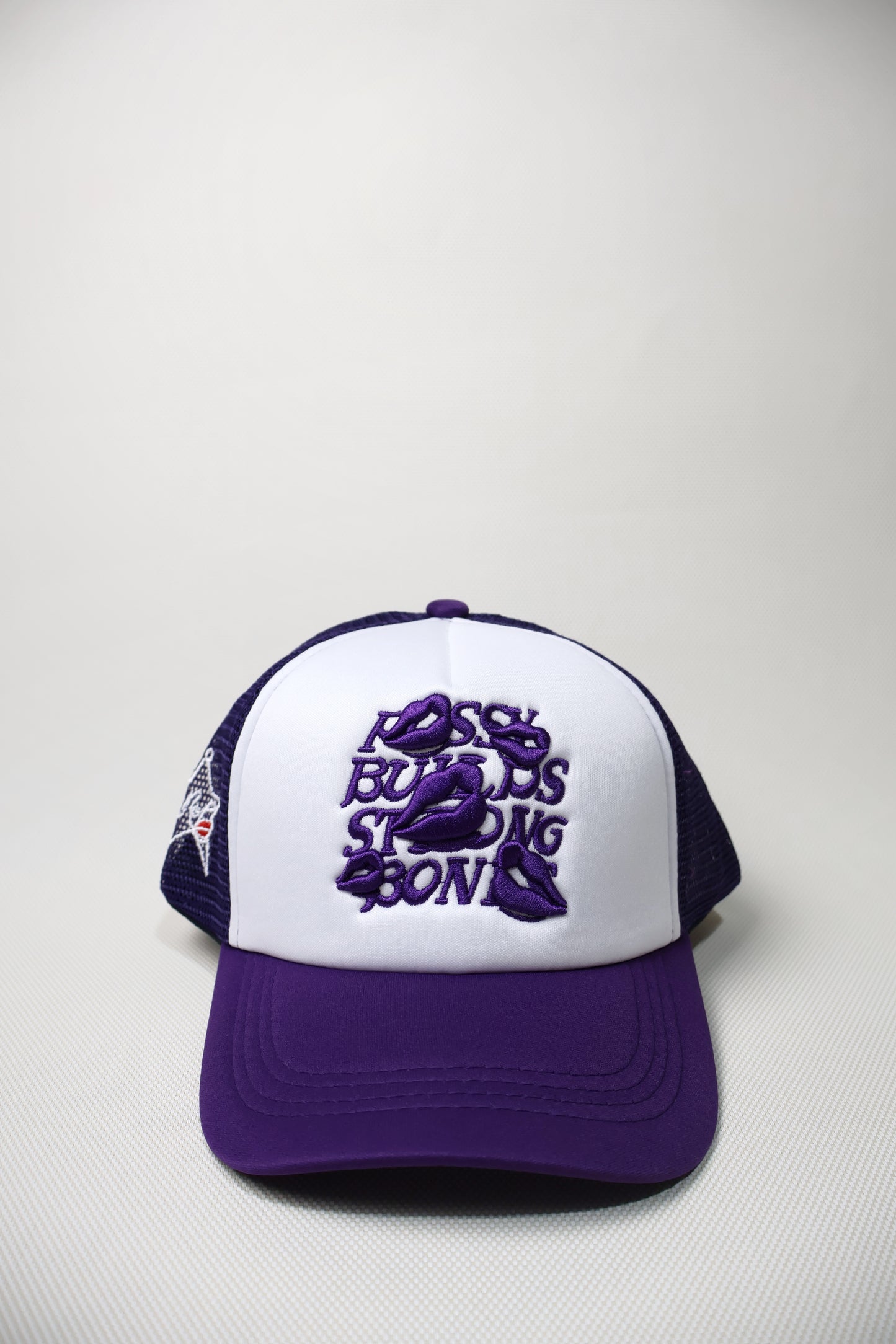 LA ROPA PURPLE TRUCKER HAT
