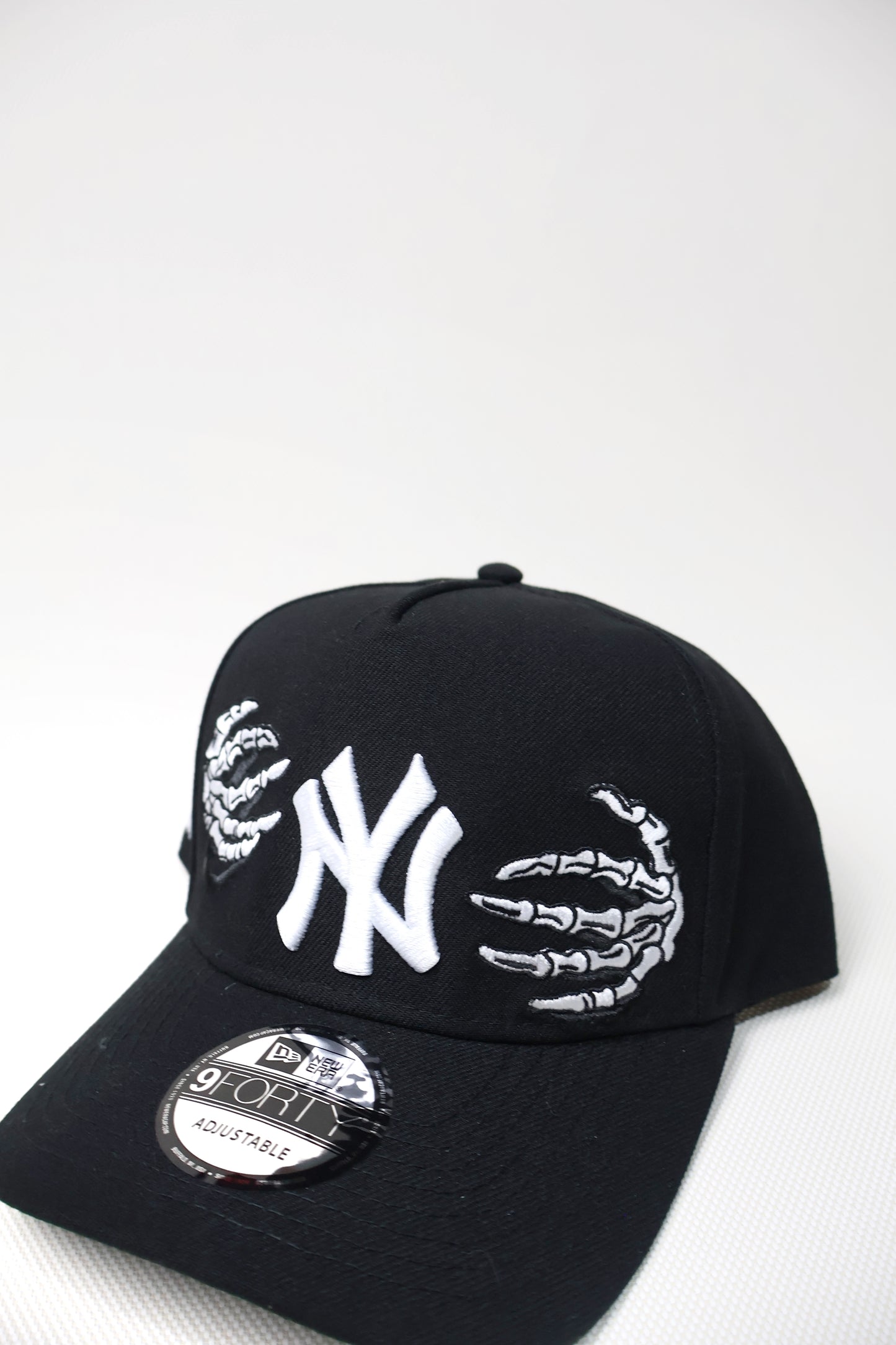 NY BONES SNAPBACK HAT