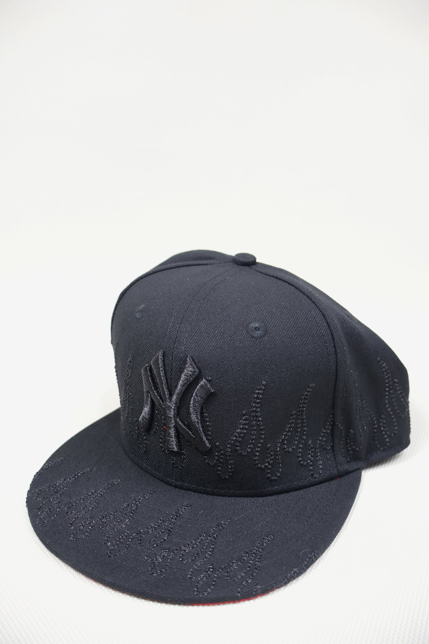 NY FLAMES EMBROIDERY TRIPLE BLACK