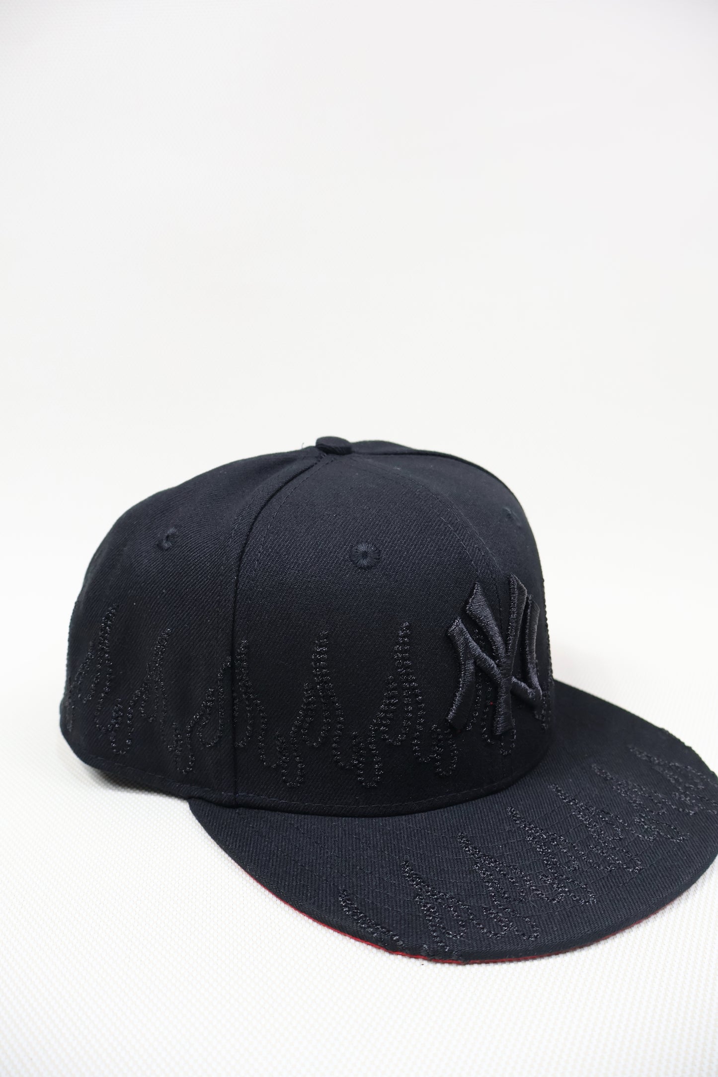 NY FLAMES EMBROIDERY TRIPLE BLACK