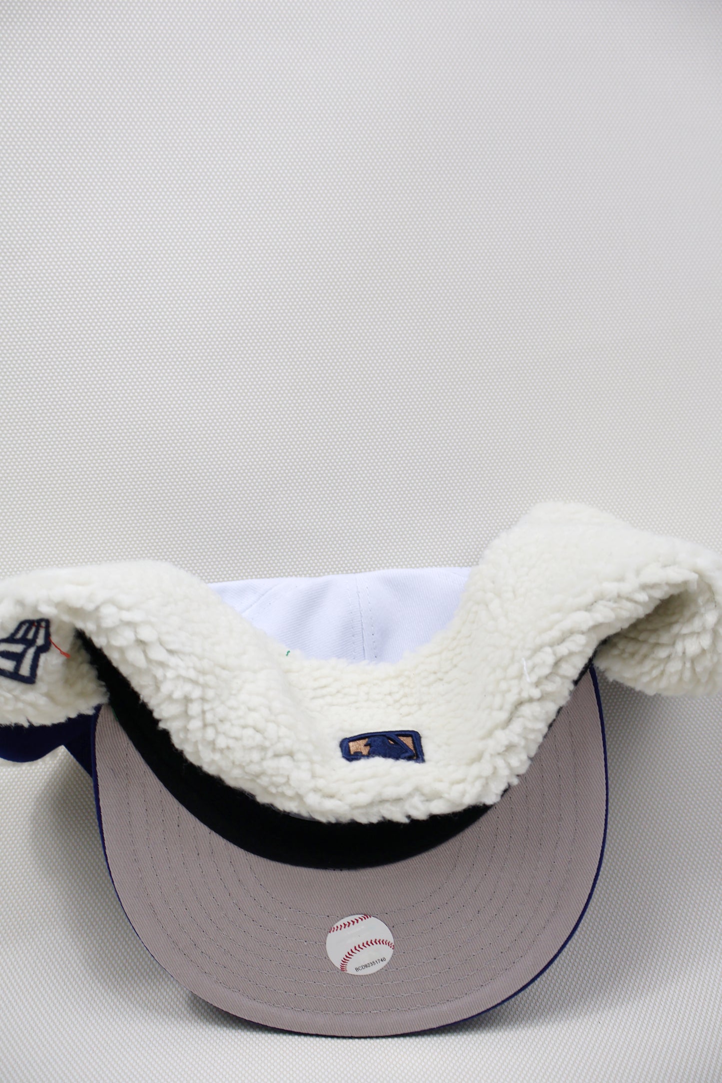 LA SNOW EAR MUFFS FITTED HAT