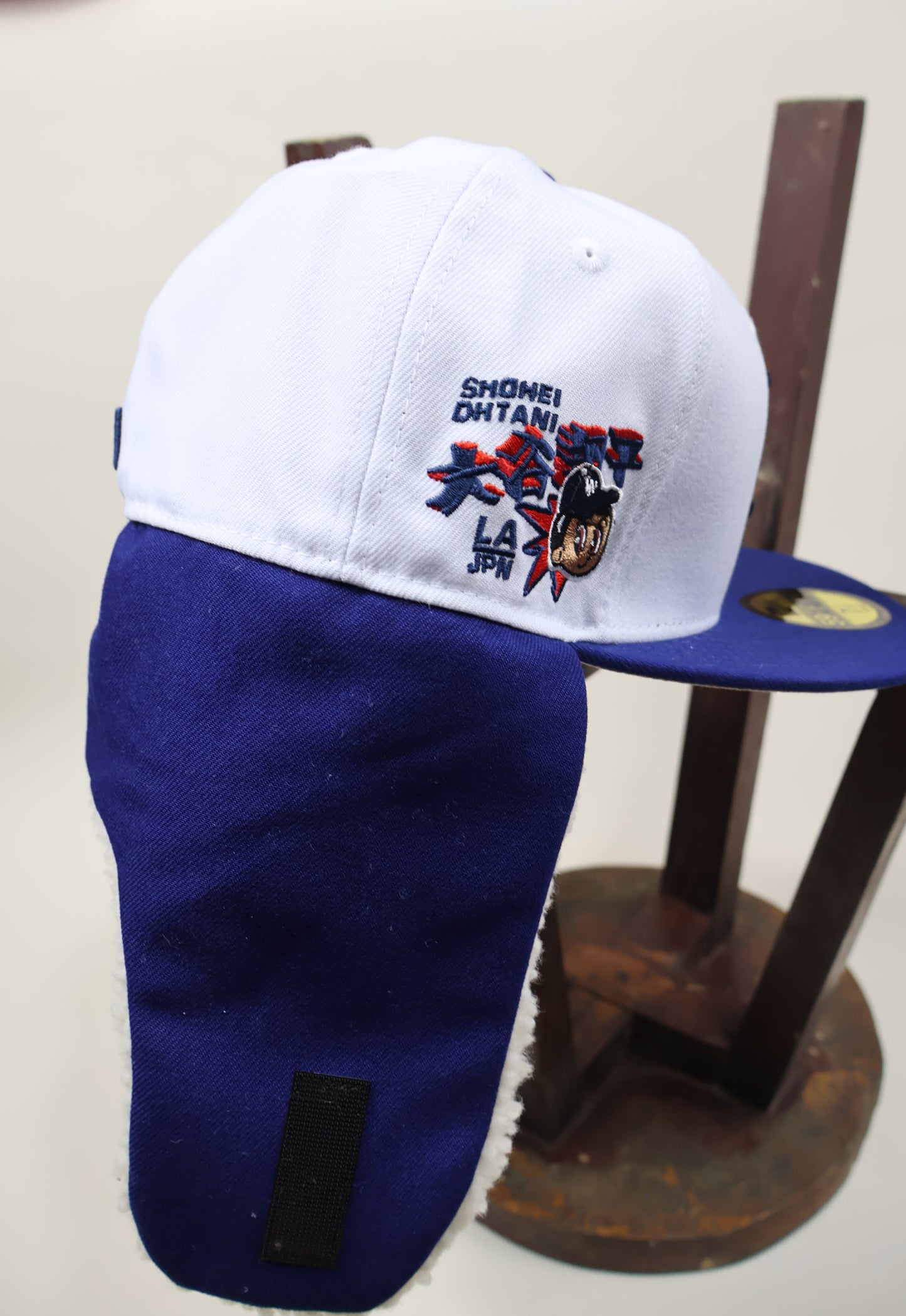 LA SNOW EAR MUFFS FITTED HAT