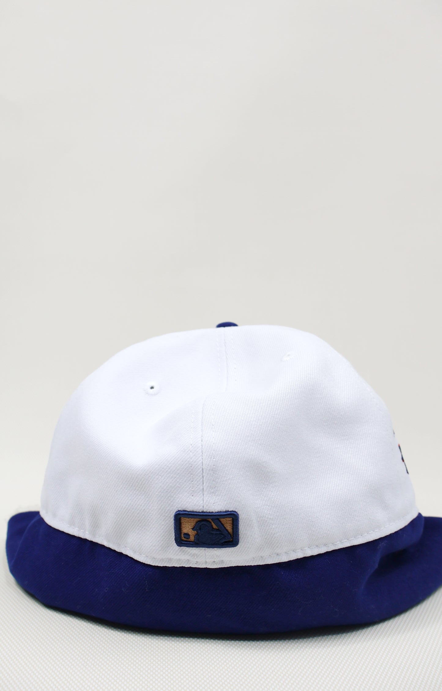 LA SNOW EAR MUFFS FITTED HAT