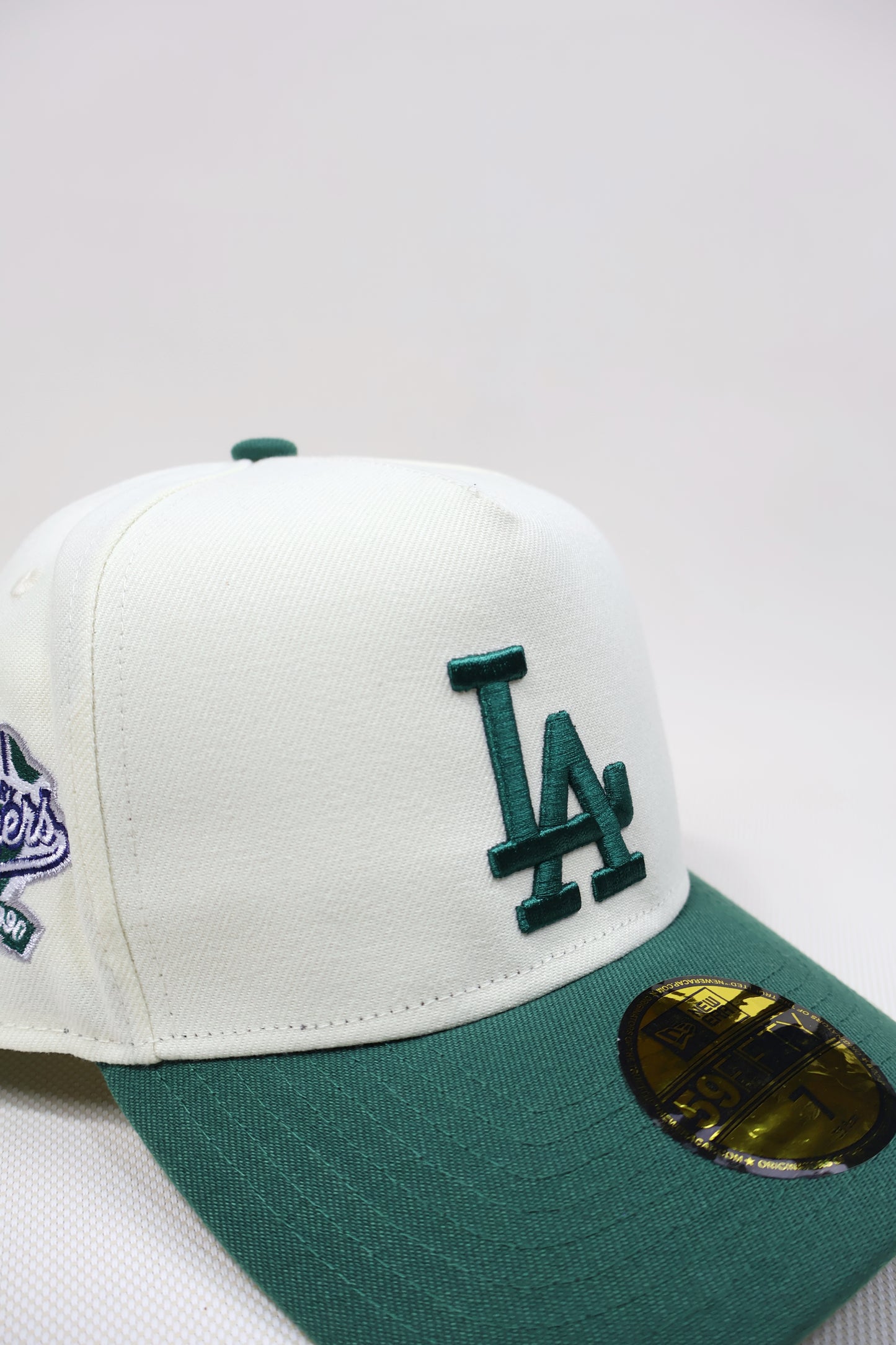 LA TWO TONE GREEN A FRAME FITTED HAT