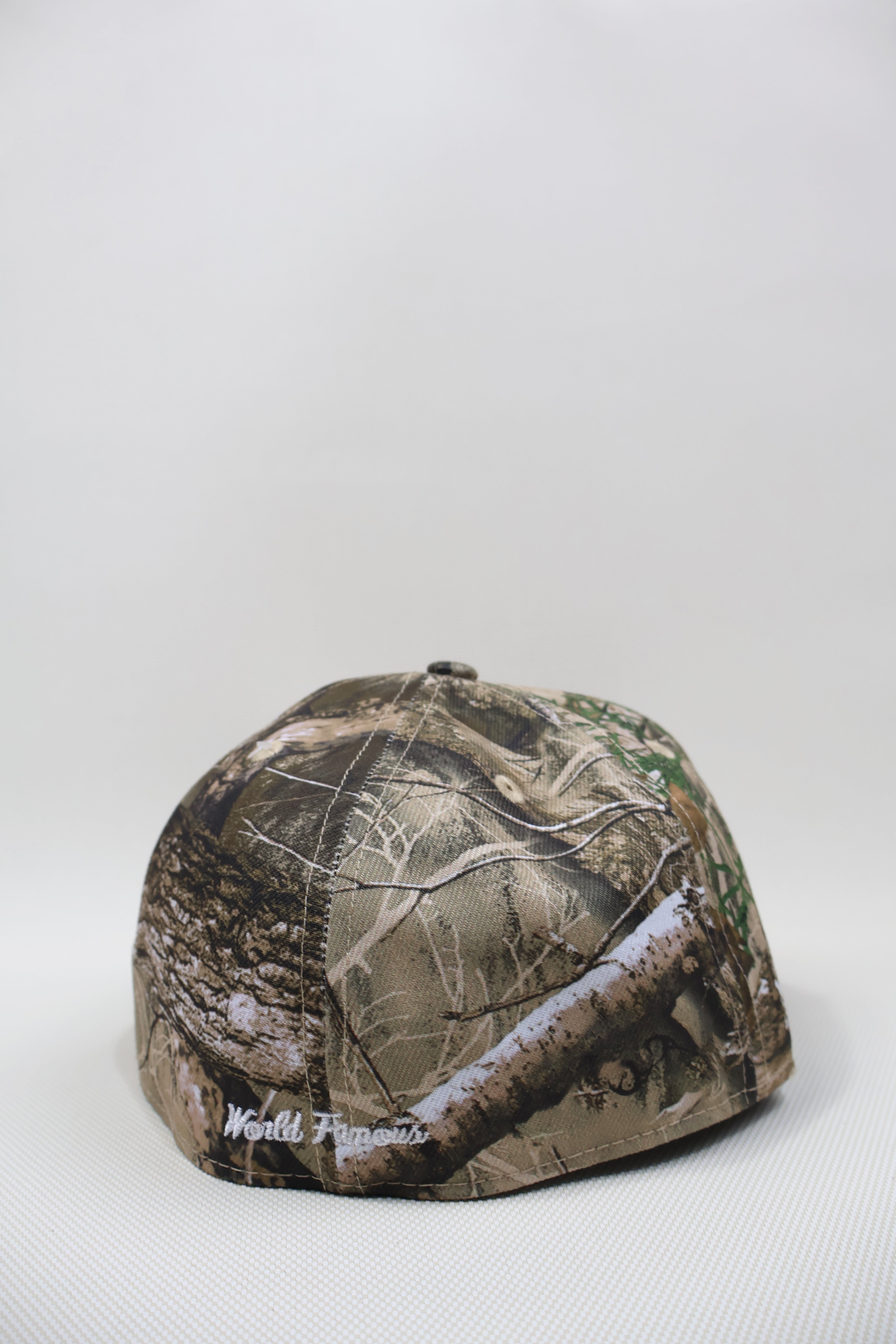 SUPREME REALTREE FITTED HAT – FIRECAPS