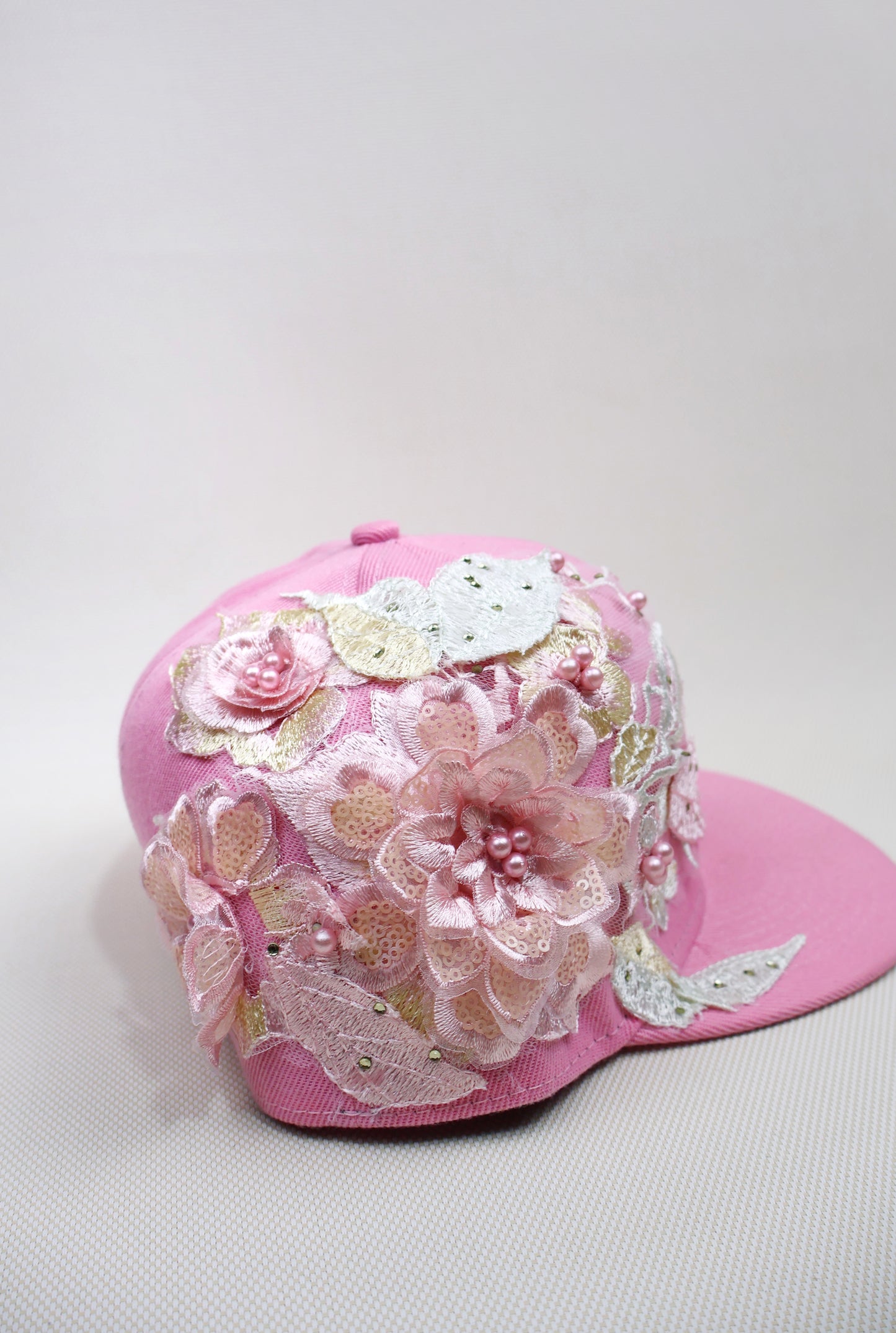 NY PINK FLORAL FITTED HAT