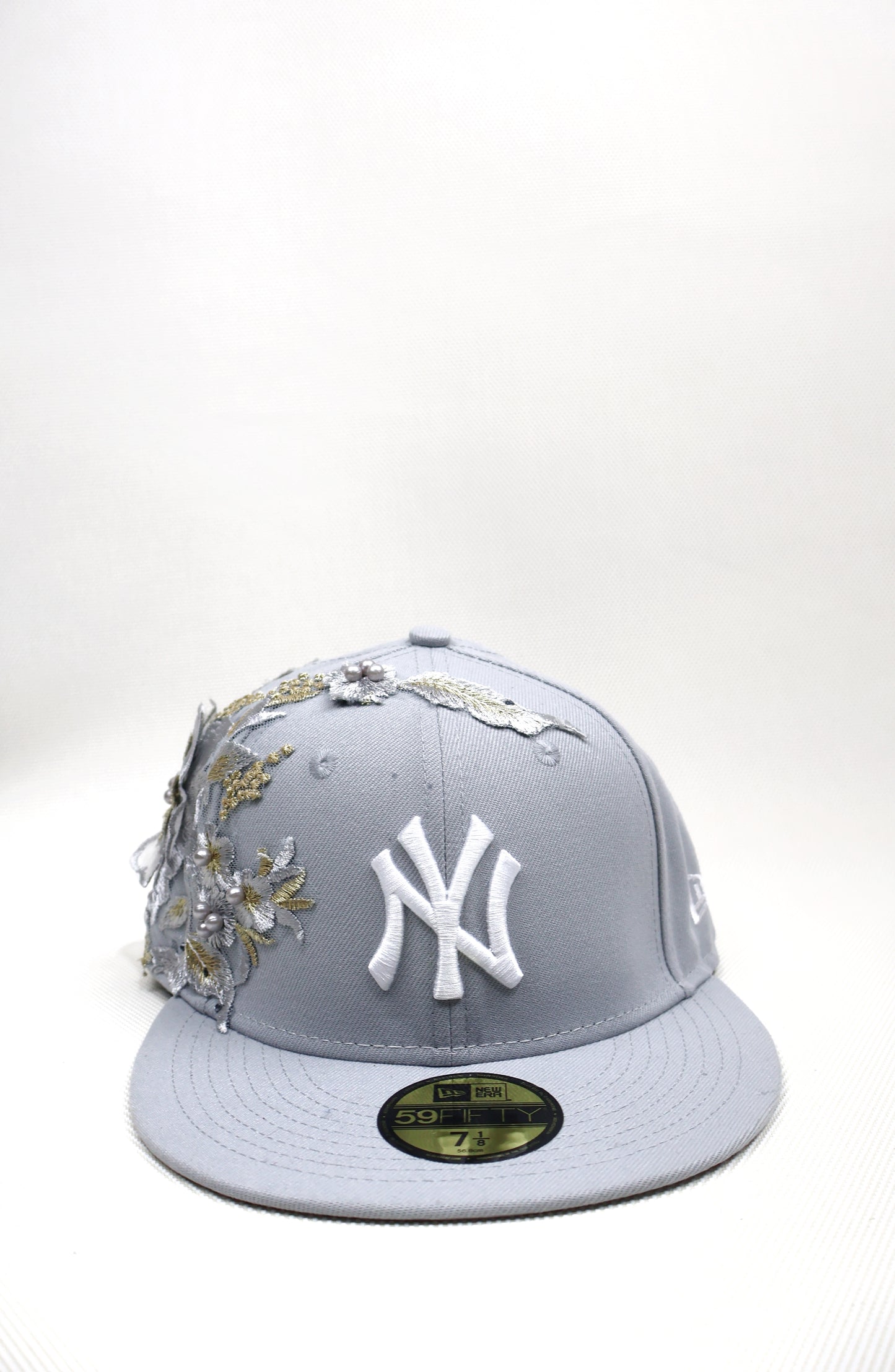 NY GRAY FLORAL FITTED HAT