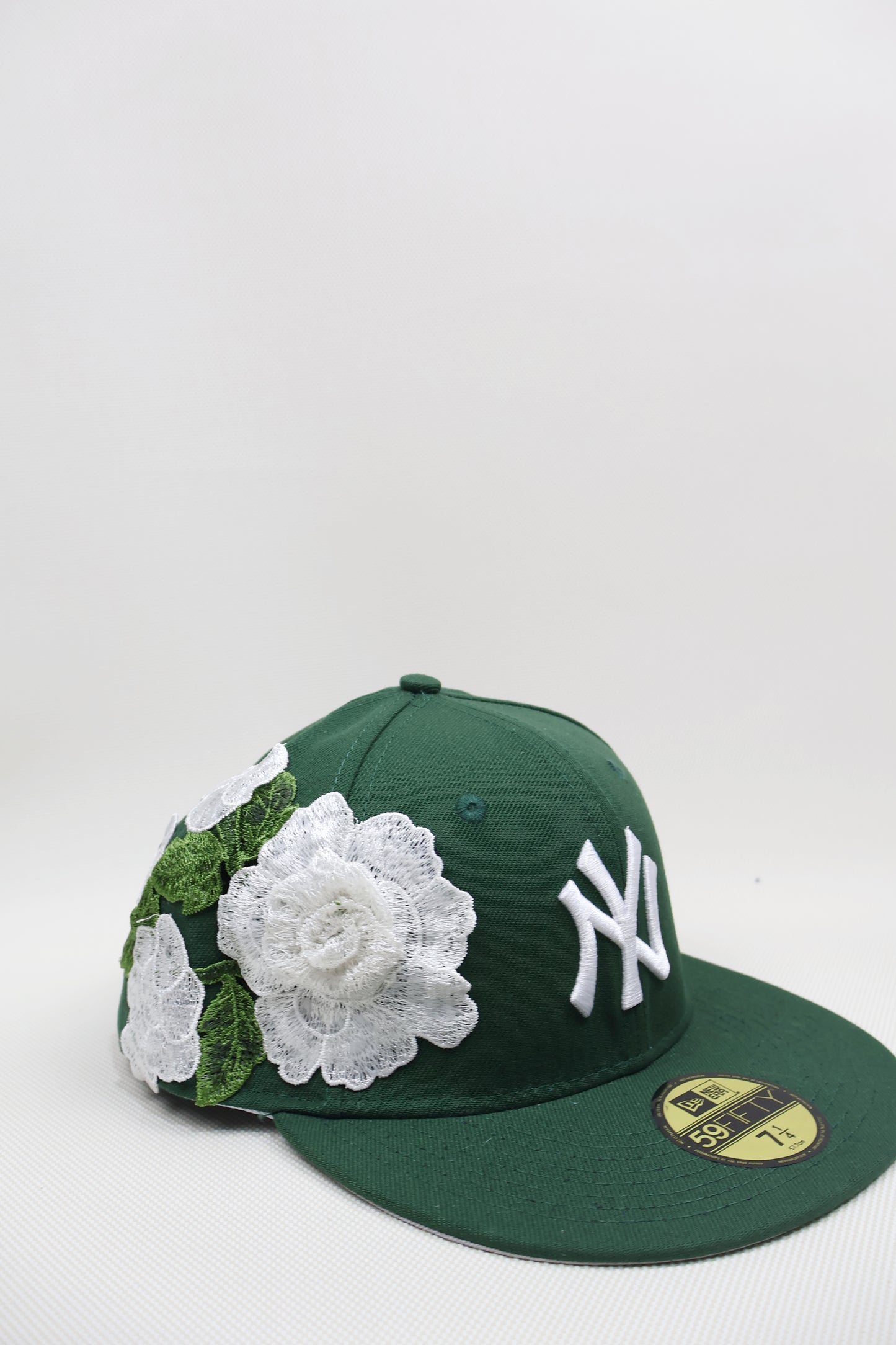 NY GREEN FLORAL FITTED HAT