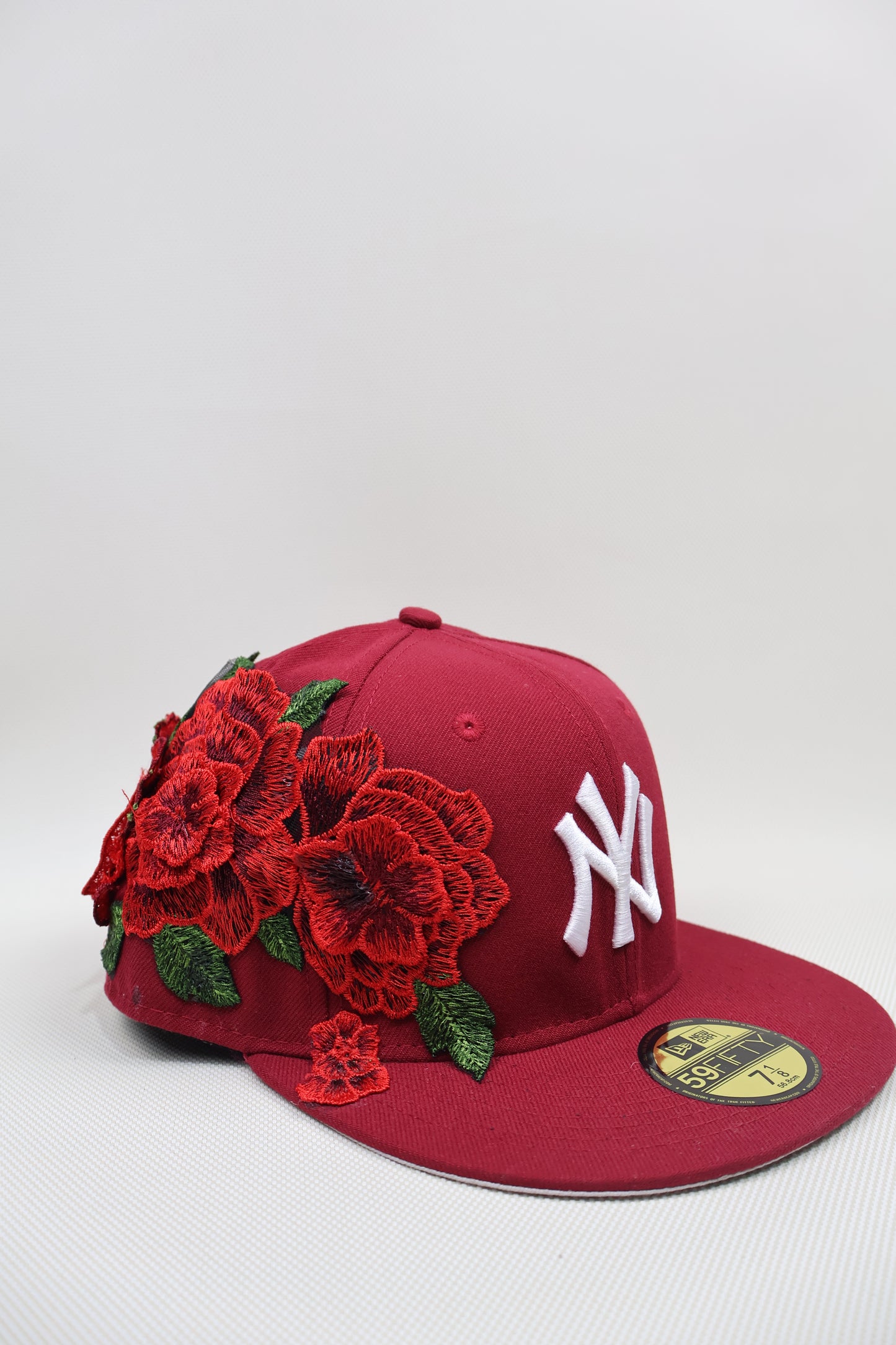 NY RED FLORAL FITTED HAT