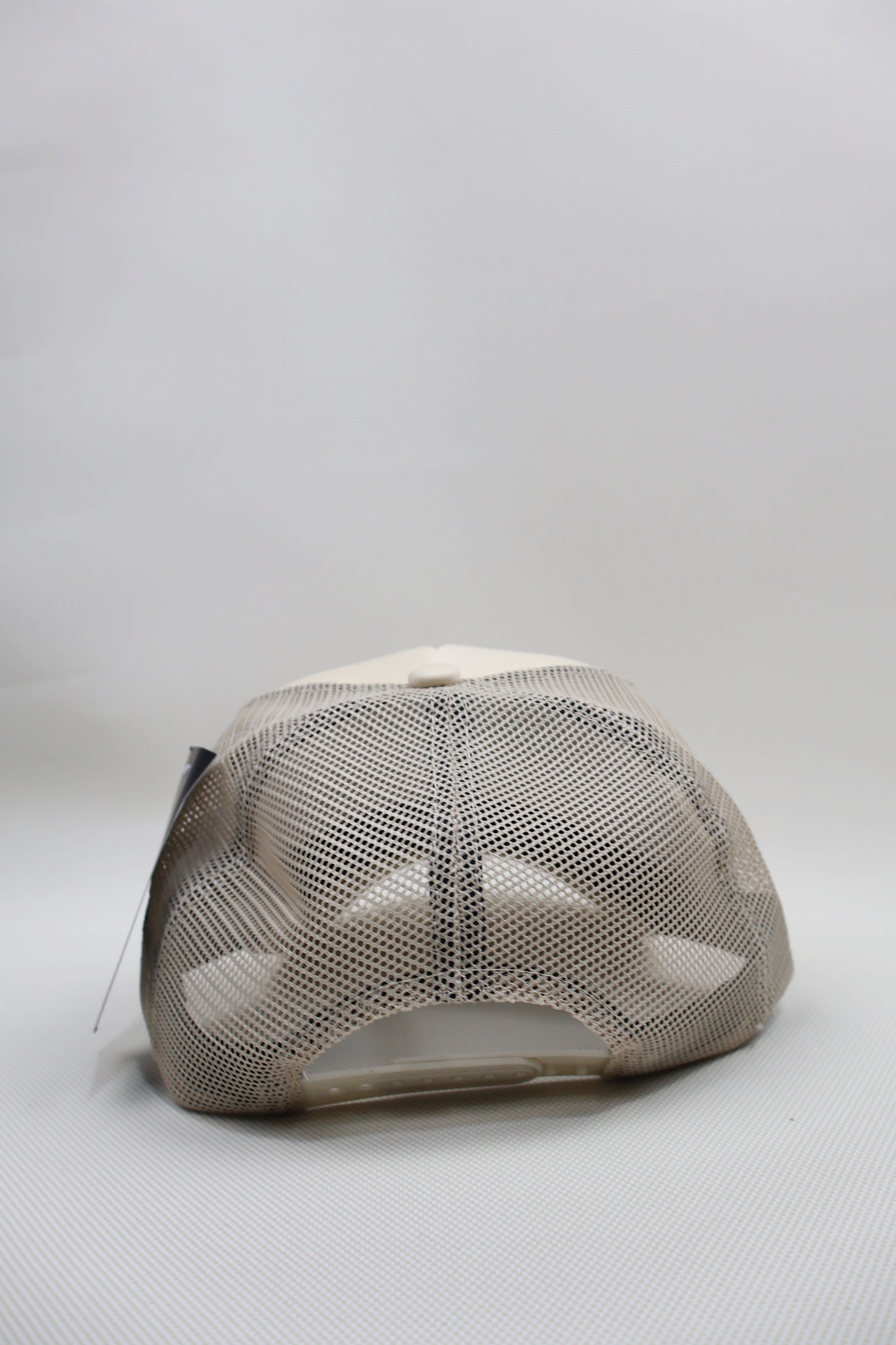 H WHITE FLAME TRUCKER HAT