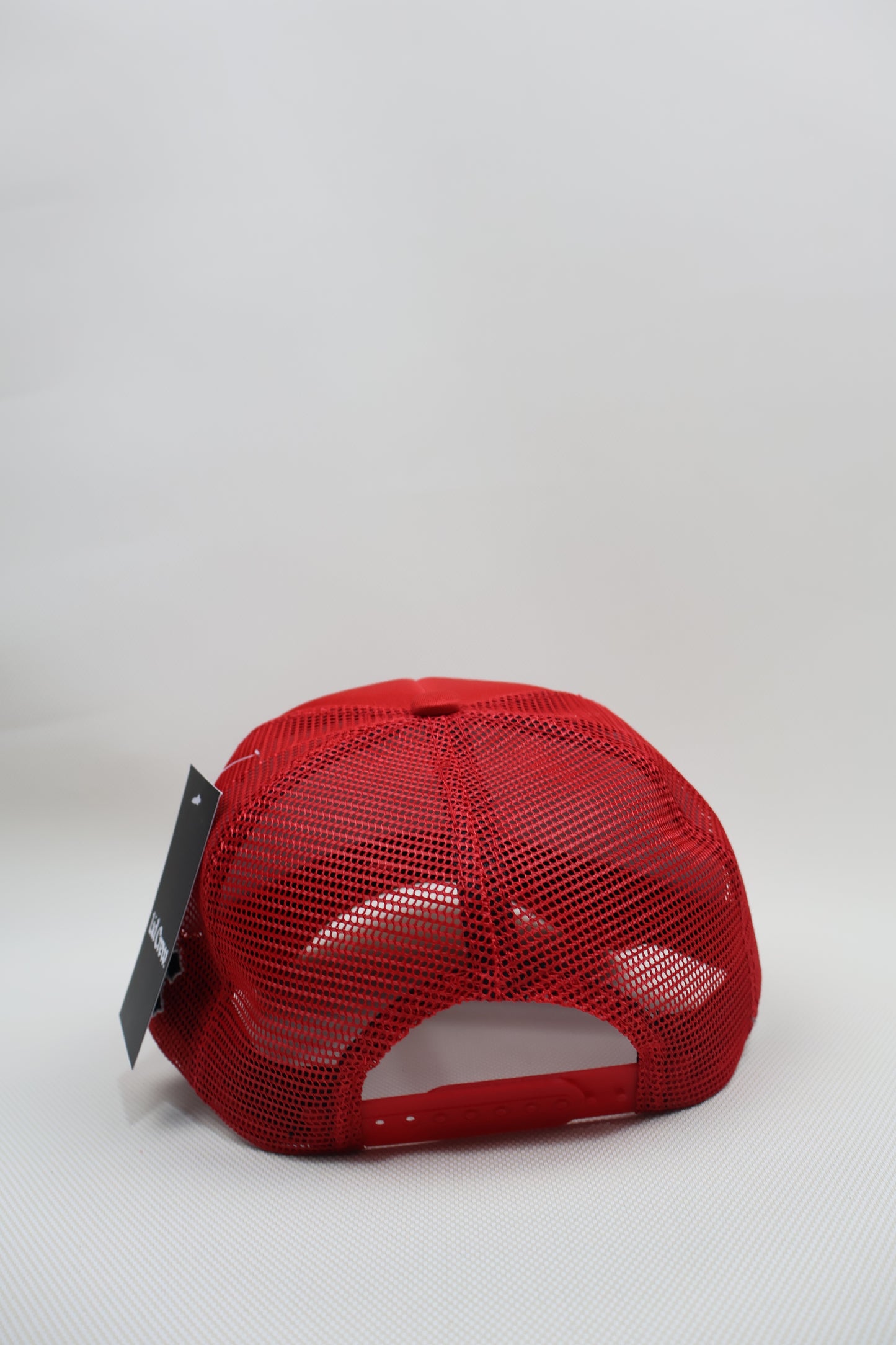 D RED FLAMES TRUCKER HAT