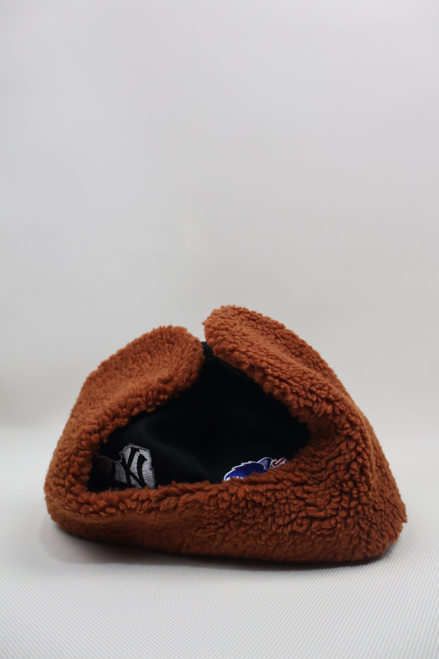 NY MULTI PATCH EAR MUFFS FITTED HAT