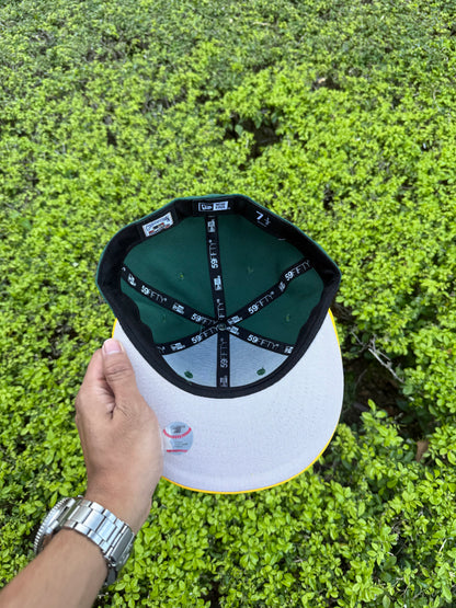 TWO TONE A GREEN FITTED HAT