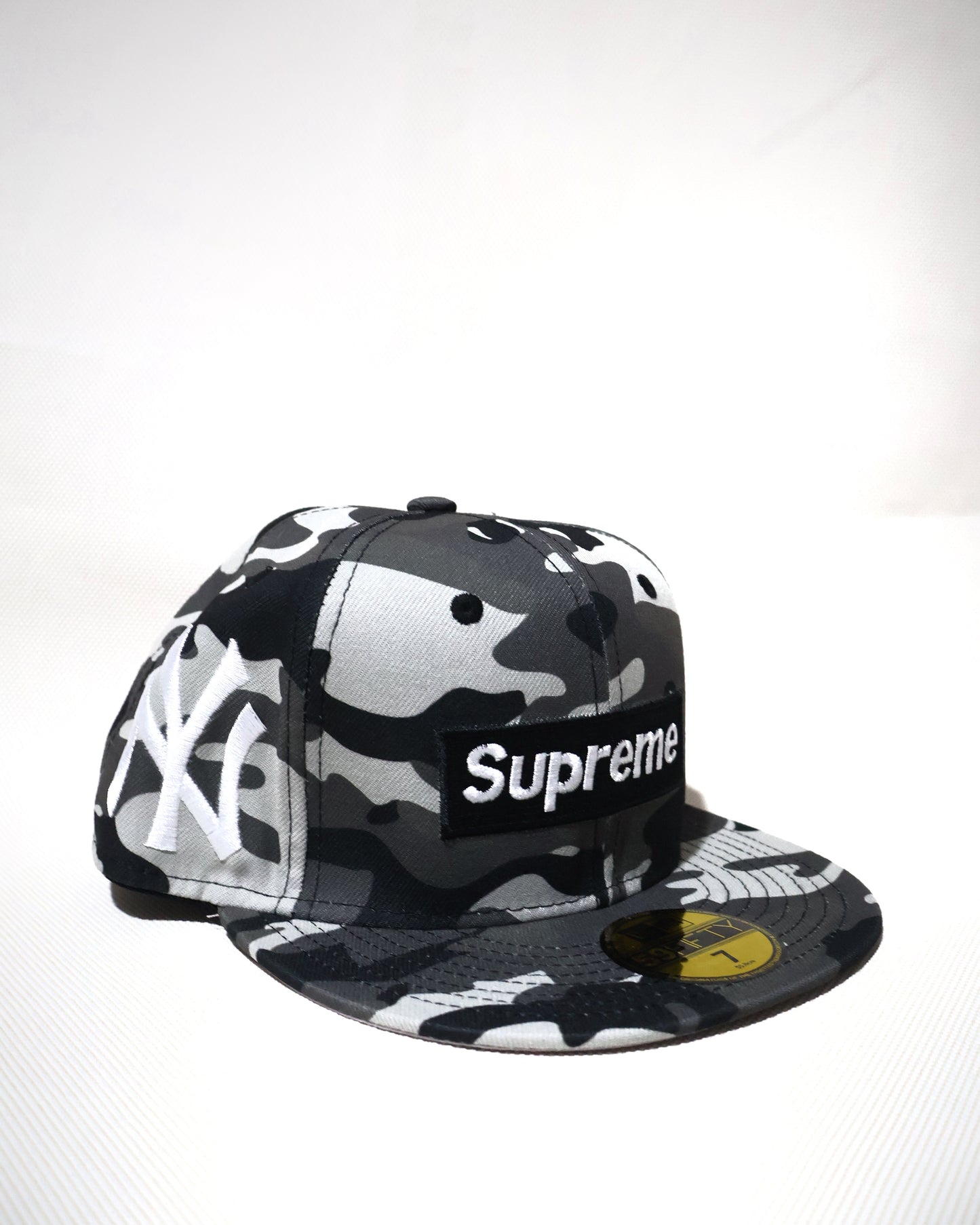 SUPREME BAPE CAMOU FITTED HAT