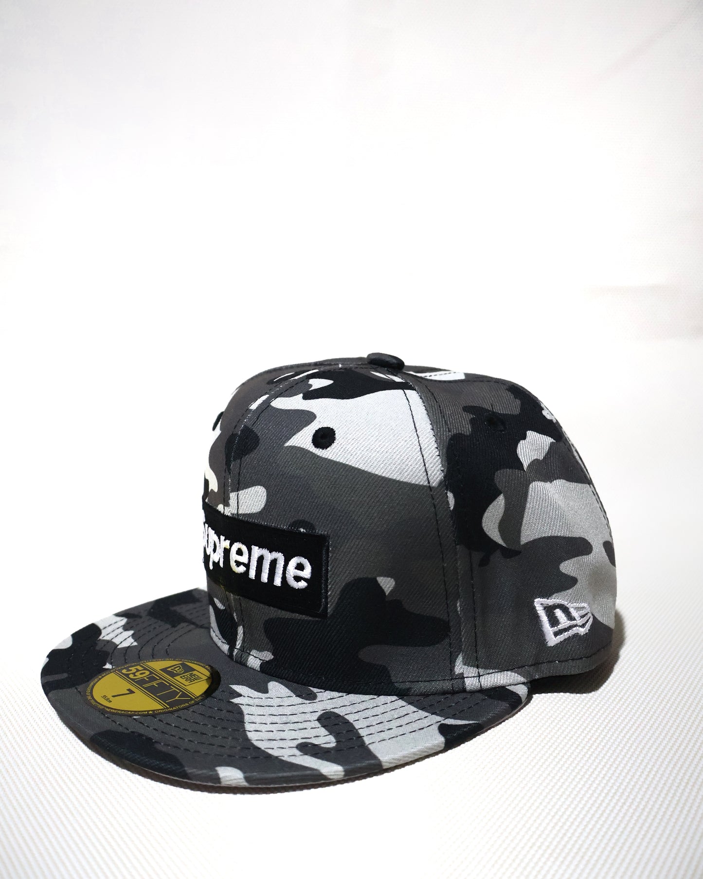 SUPREME BAPE CAMOU FITTED HAT