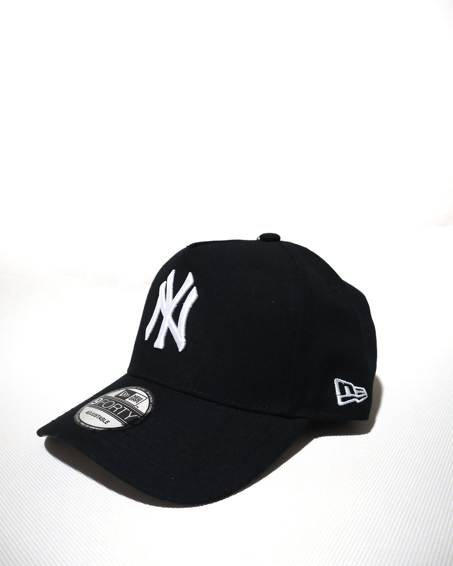 NY BLACK A FRAME HAT