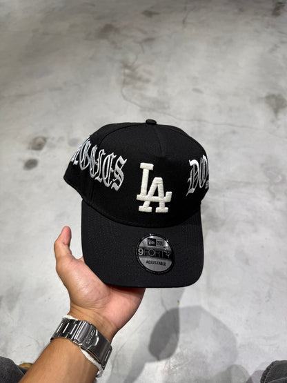 LA GOTHIC A FRAME HAT
