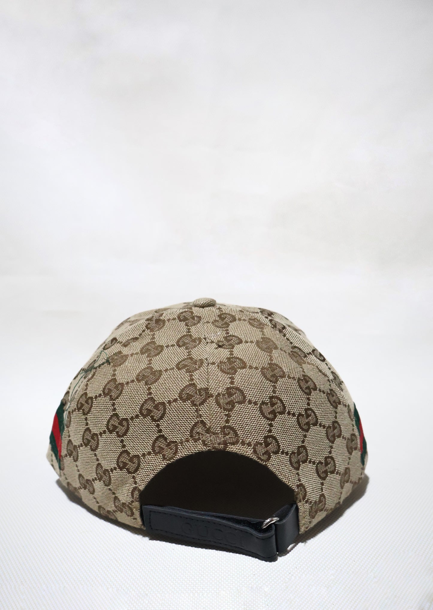 GUCCI STRAPBACK HAT